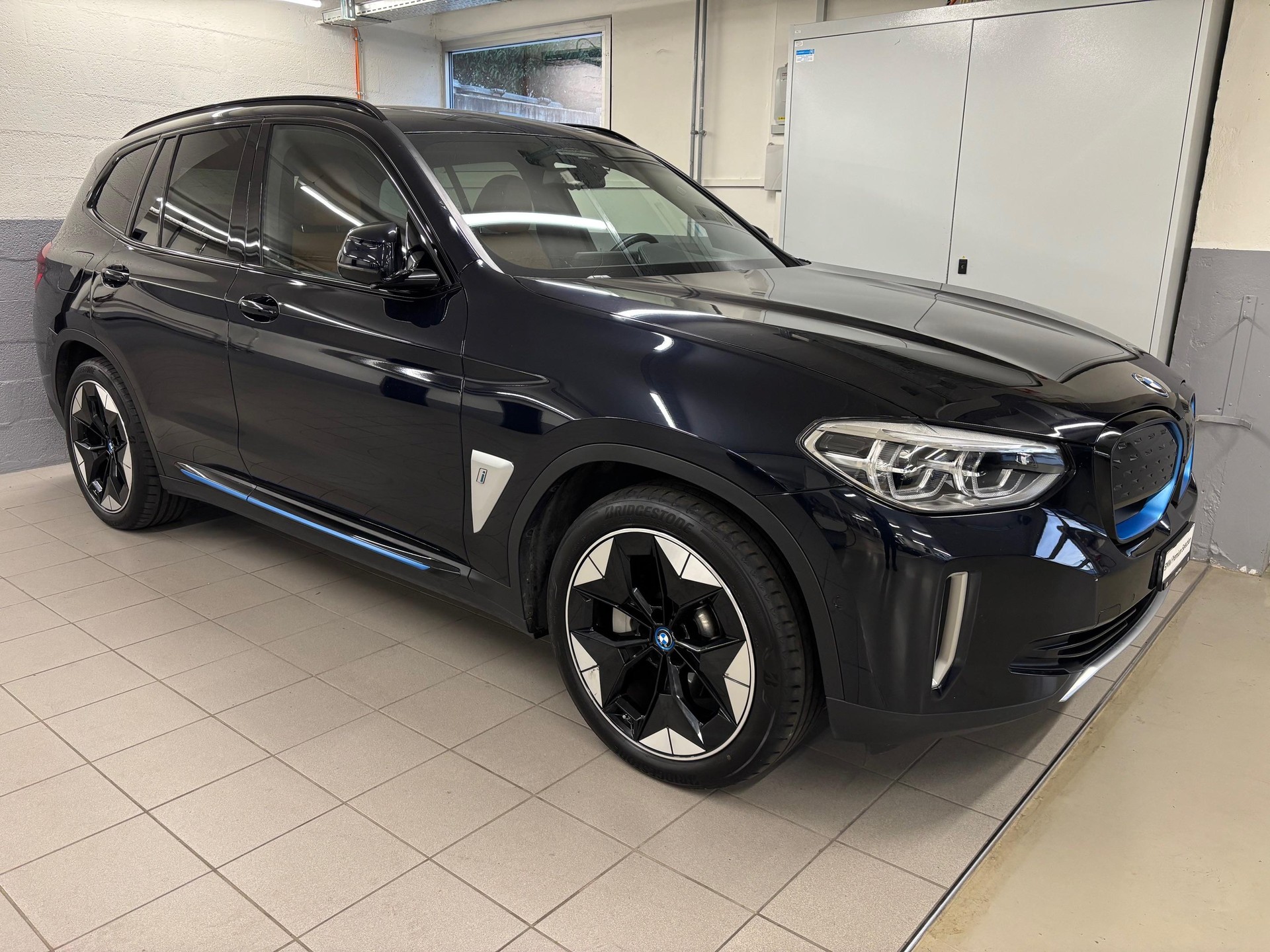 BMW iX3 E-Motor-image-1