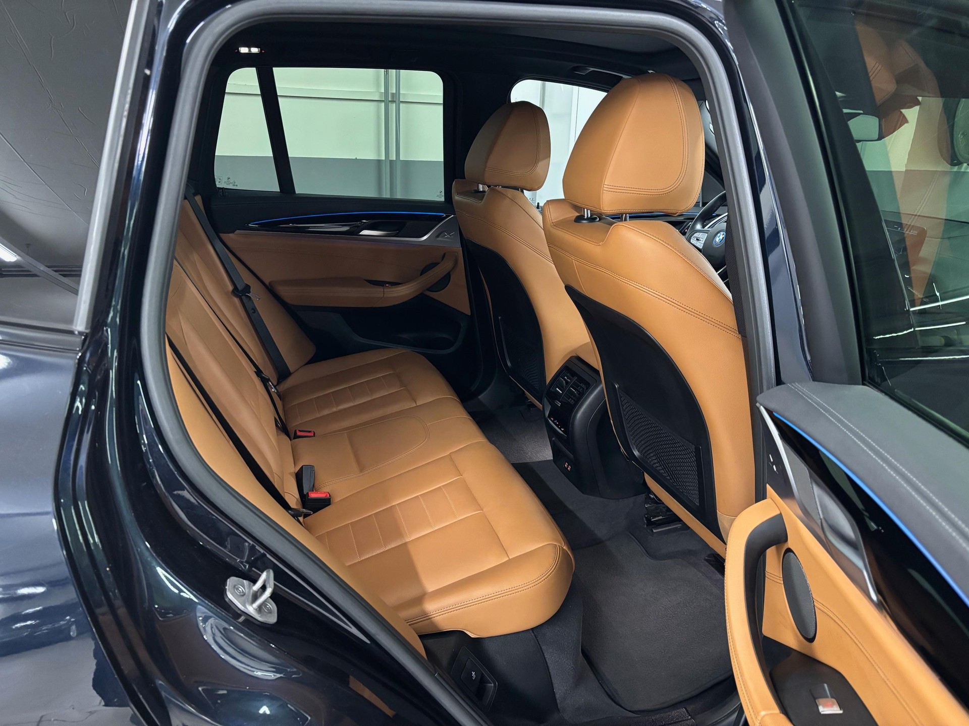 BMW iX3 E-Motor-image-10