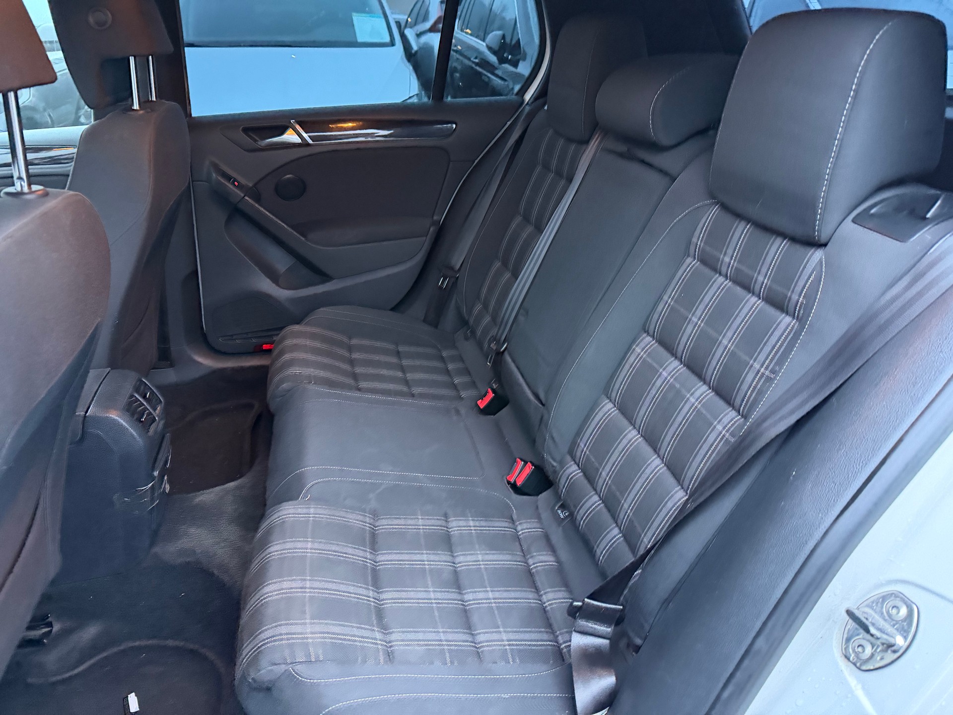 VW Golf 2.0 TDI GT ***MFK 05.01.2026***-image-9