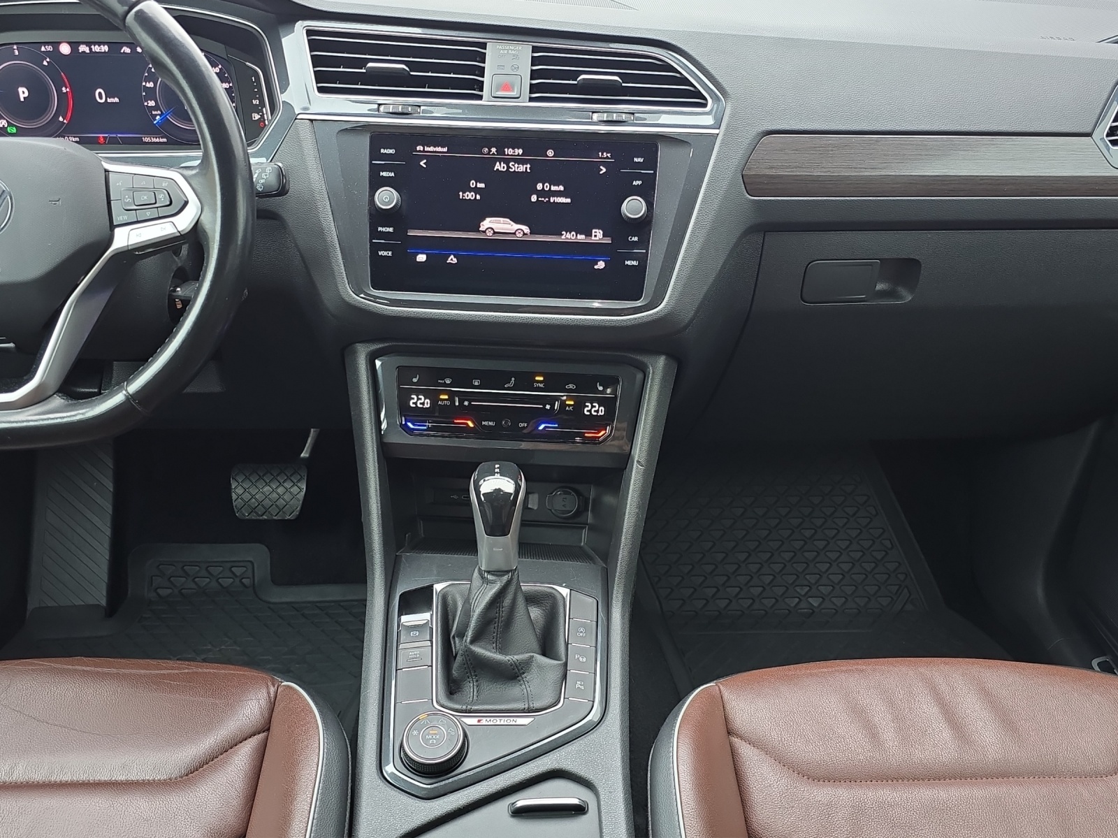 VW Tiguan 2.0 TDI SCR Elegance 4Motion DSG mit AHK-image-9