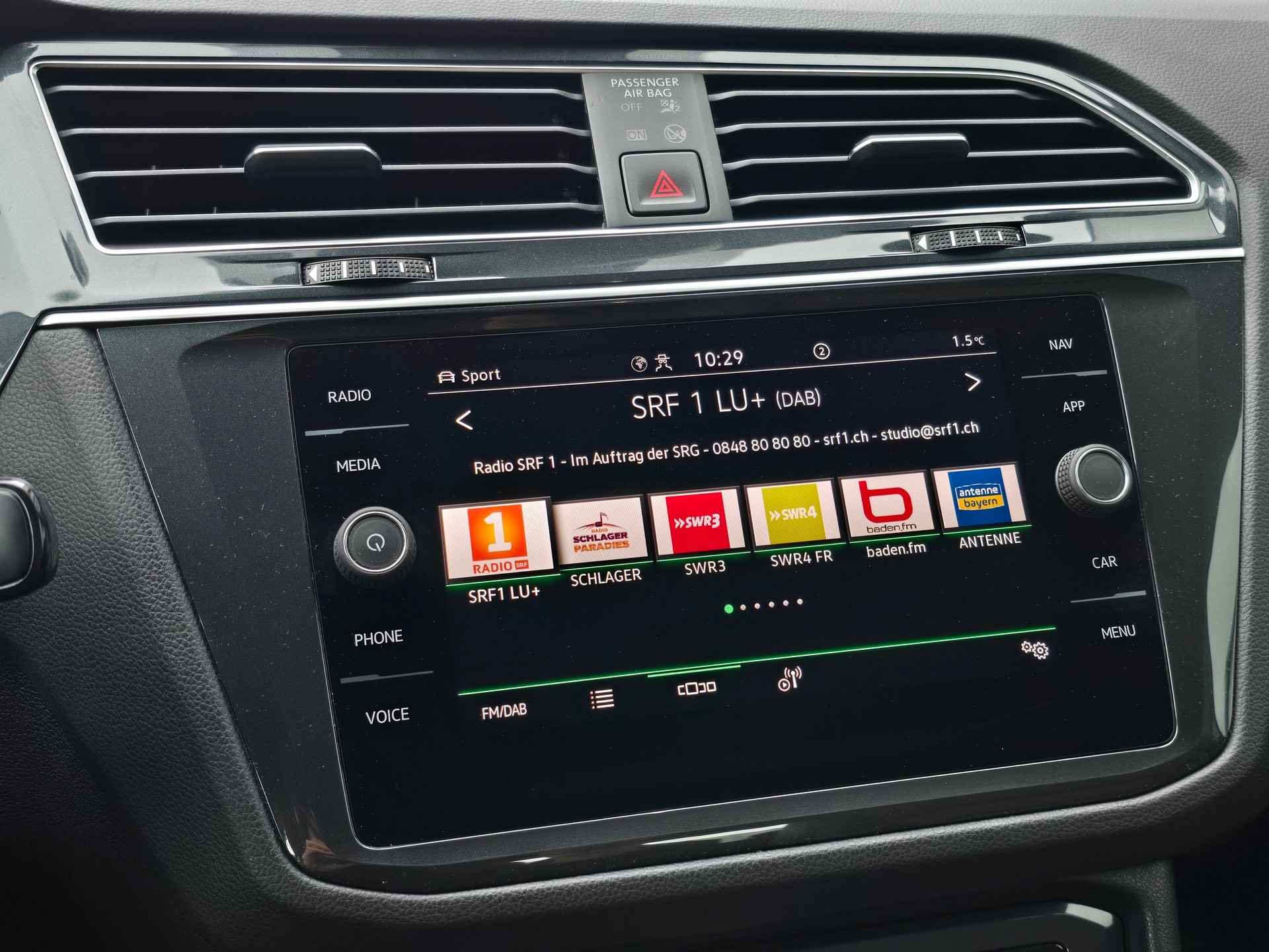 VW Tiguan 2.0 TDI SCR Elegance 4Motion DSG mit AHK-image-23