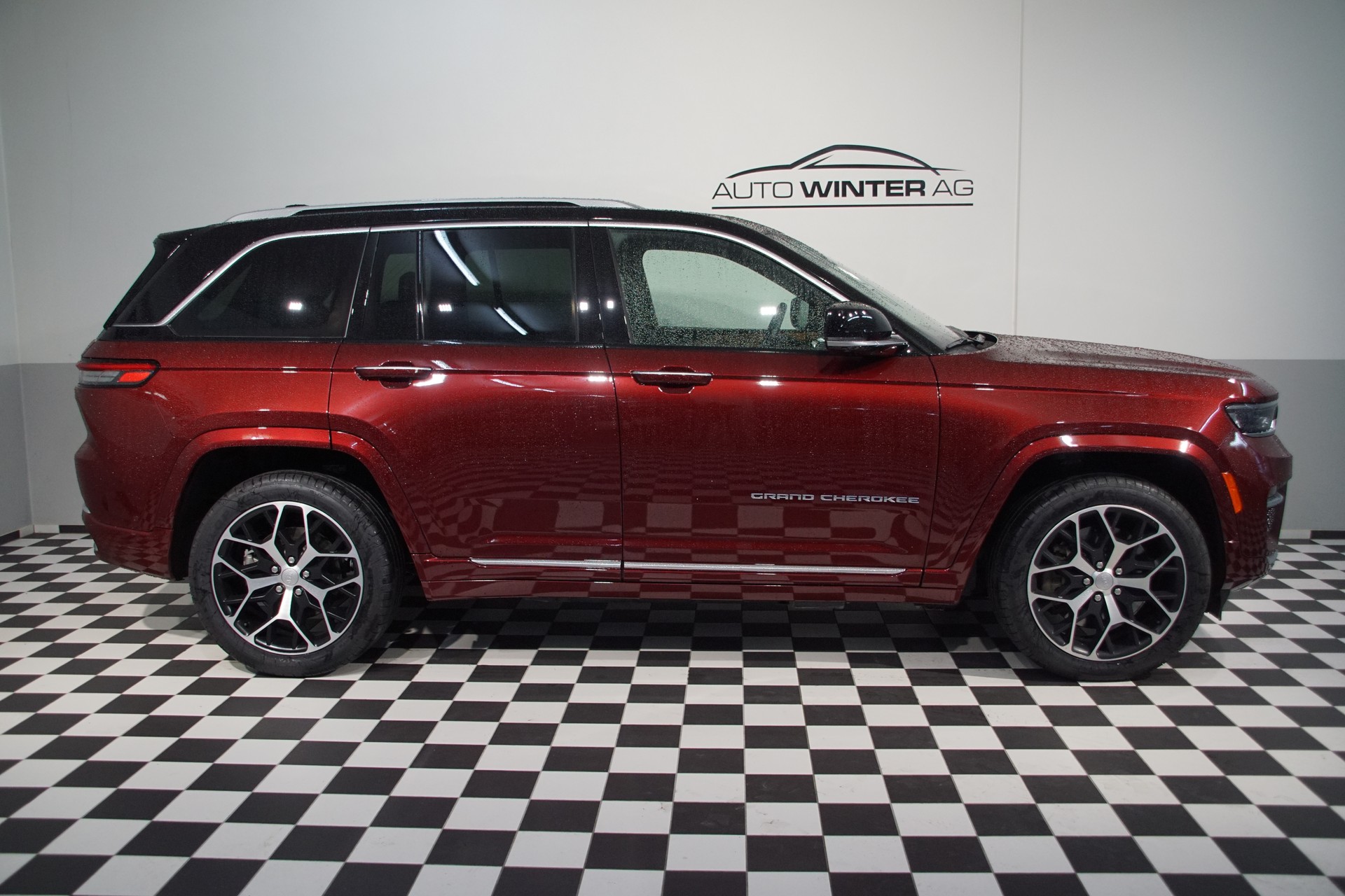JEEP Grand Cherokee 2.0 Plug-in-Hybrid Summit Reserve 4xe *SWISS*-image-4