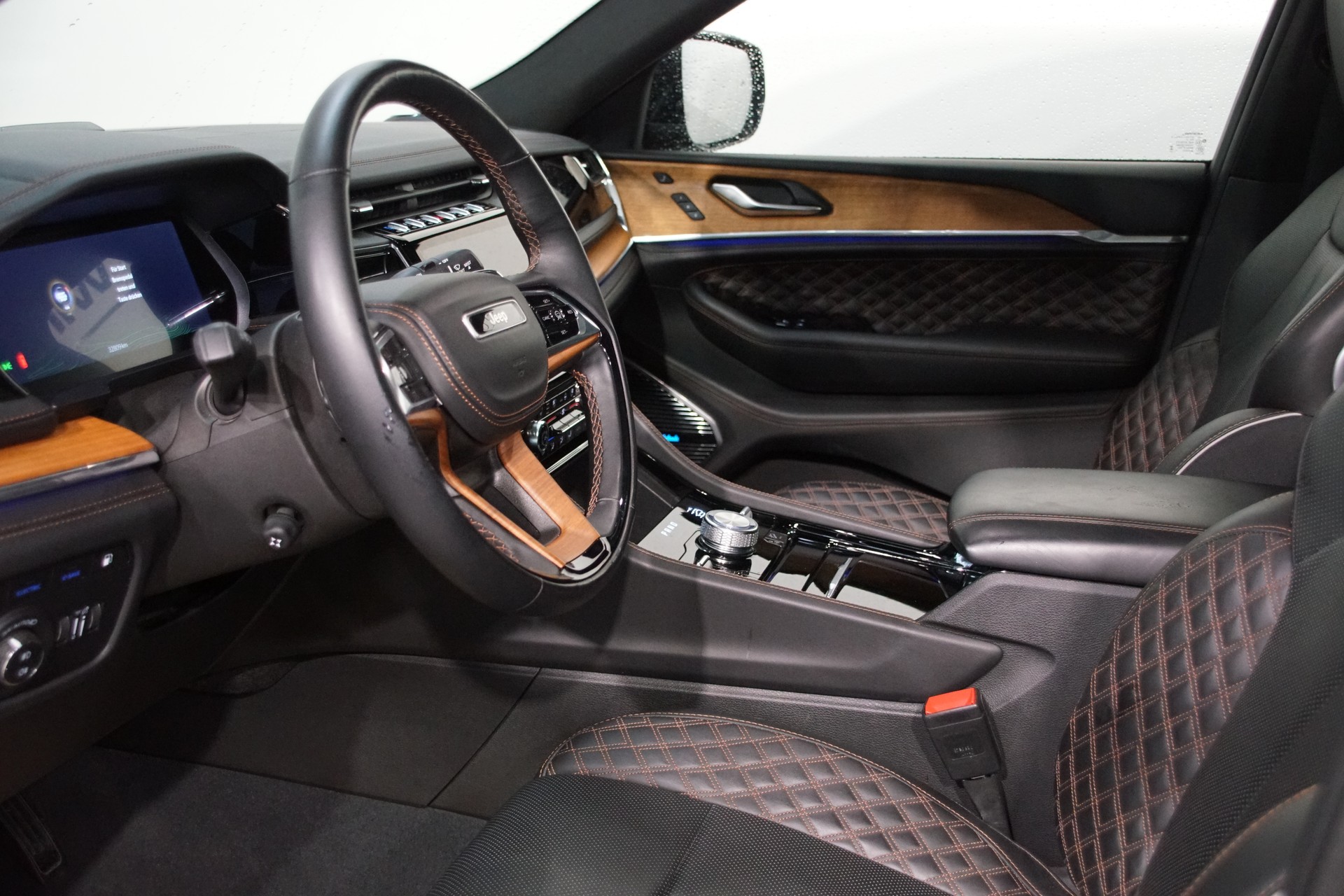 JEEP Grand Cherokee 2.0 Plug-in-Hybrid Summit Reserve 4xe *SWISS*-image-12