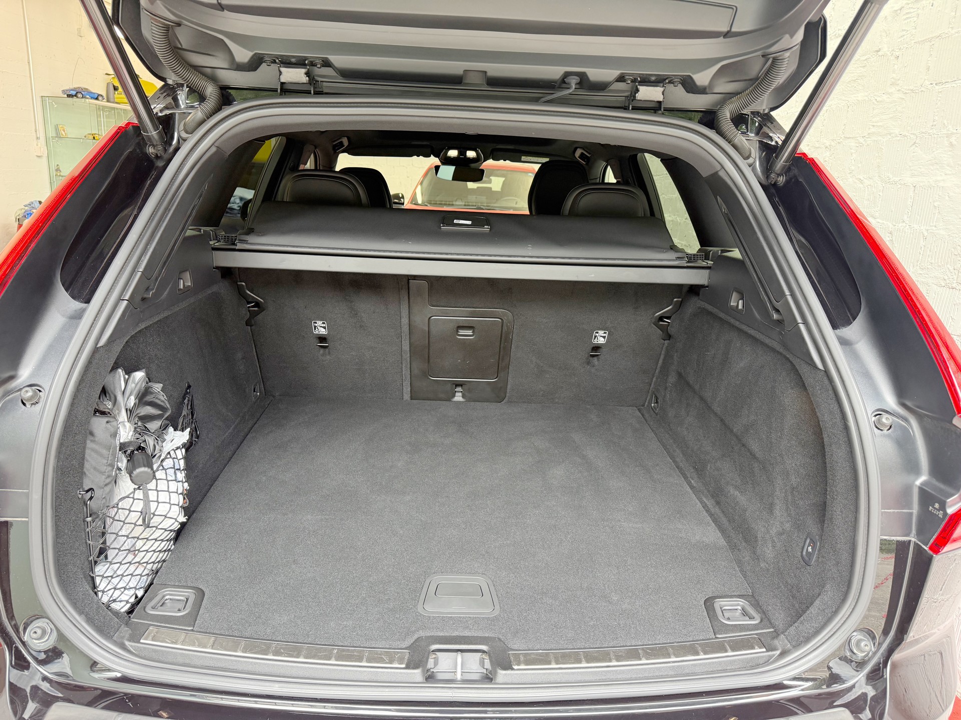 VOLVO XC60 T8 eAWD PluginHybrid Polestar Geartronic-image-11