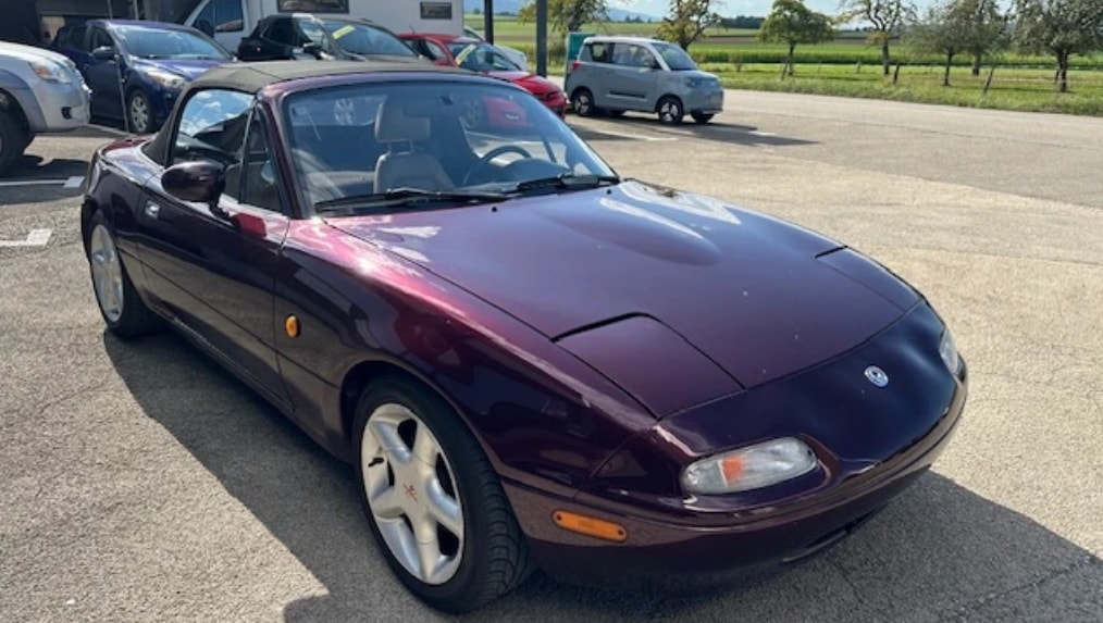 MAZDA MX-5 1.6i-16-image-7