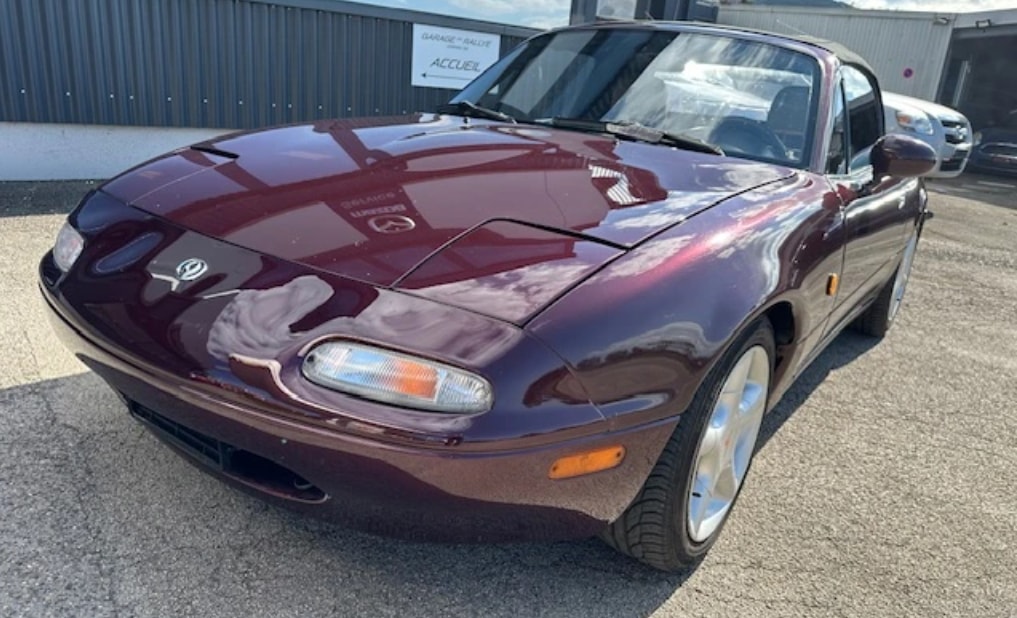 MAZDA MX-5 1.6i-16-image-6
