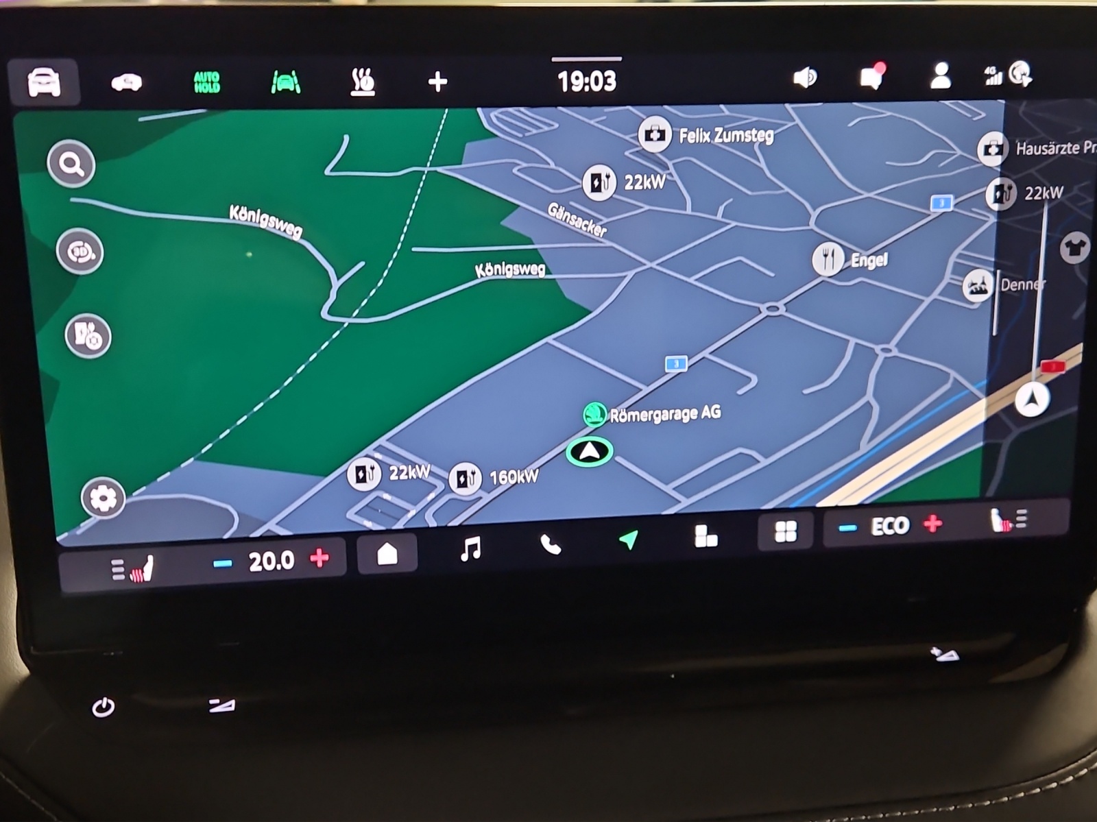 SKODA Enyaq 85 Sportline-image-13
