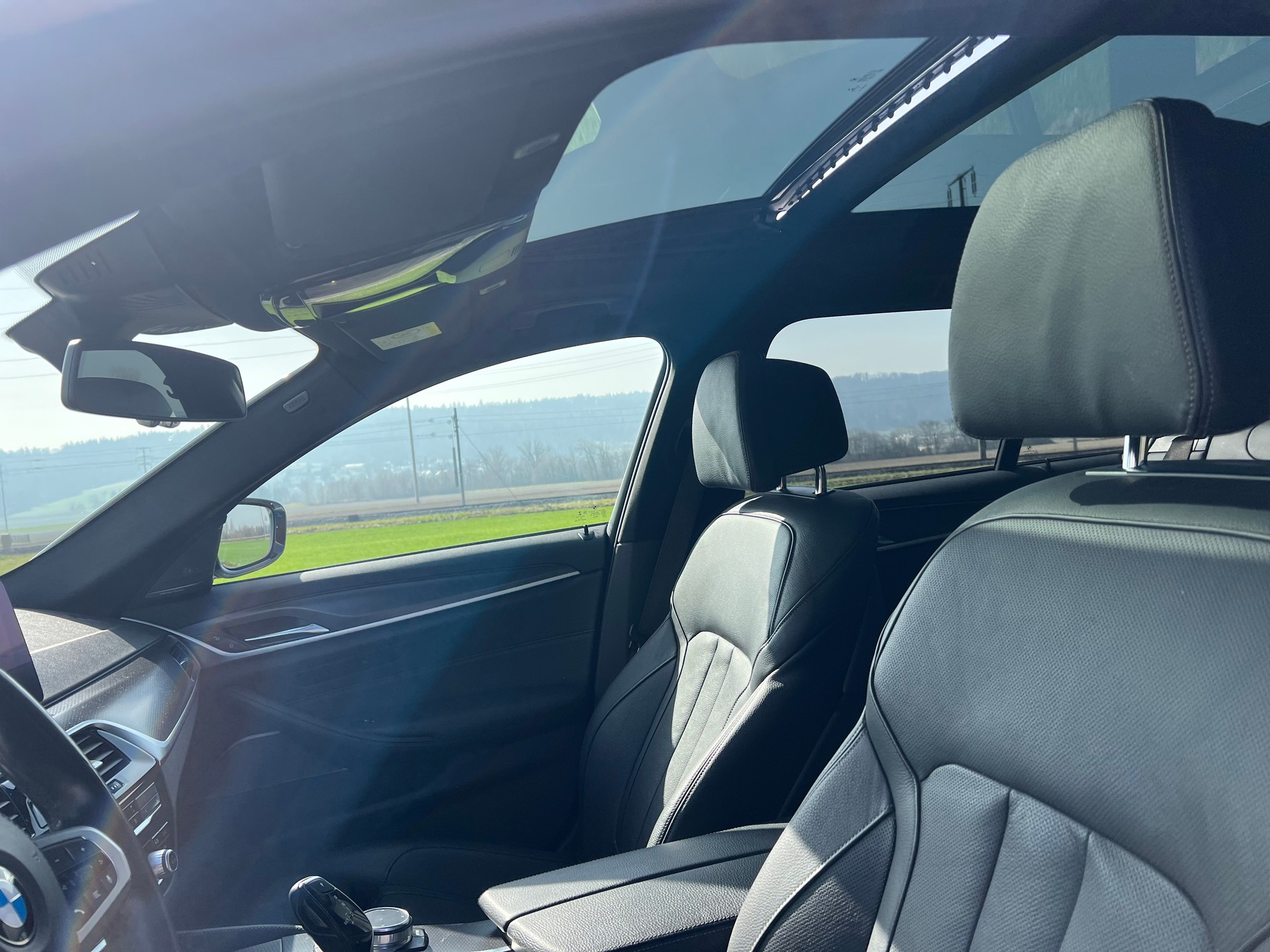 BMW 530e xDrive Touring M Sport Steptronic- 360°-Kamera-image-23