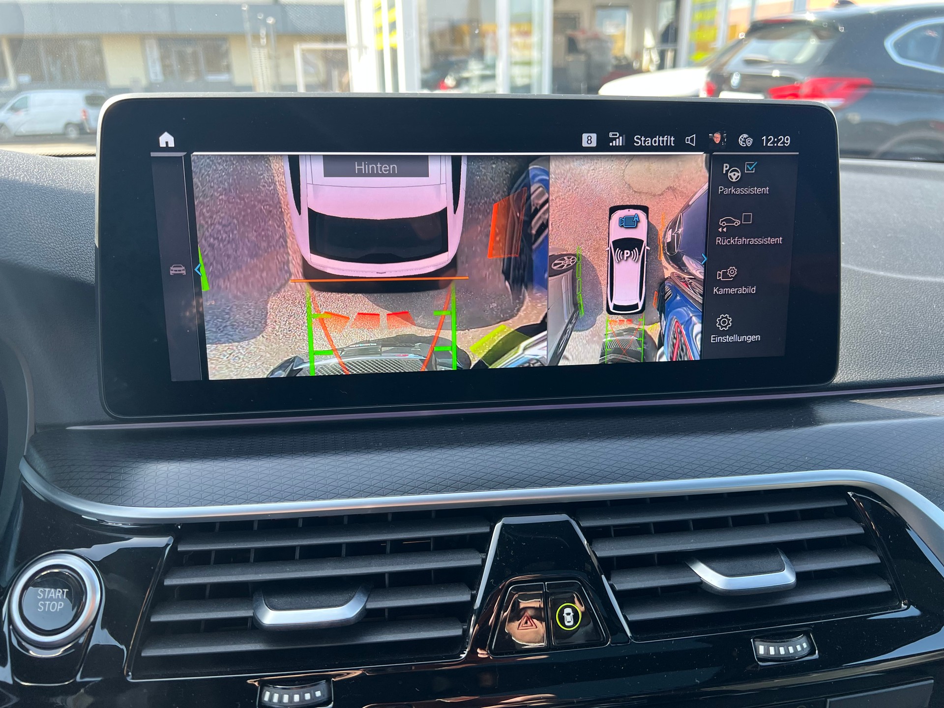 BMW 530e xDrive Touring M Sport Steptronic- 360°-Kamera-image-19