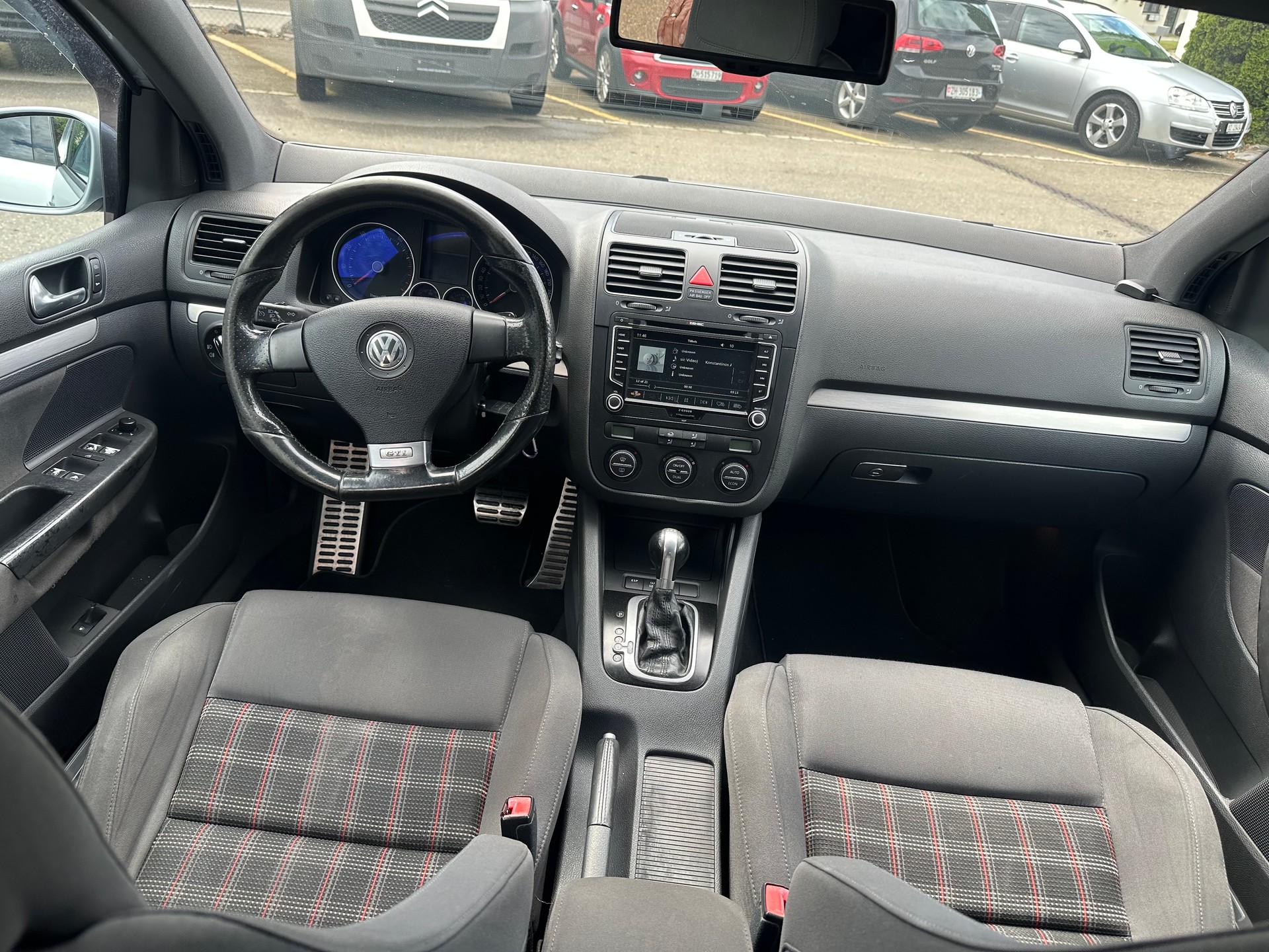 VW Golf 2.0 TFSI GTI-image-7
