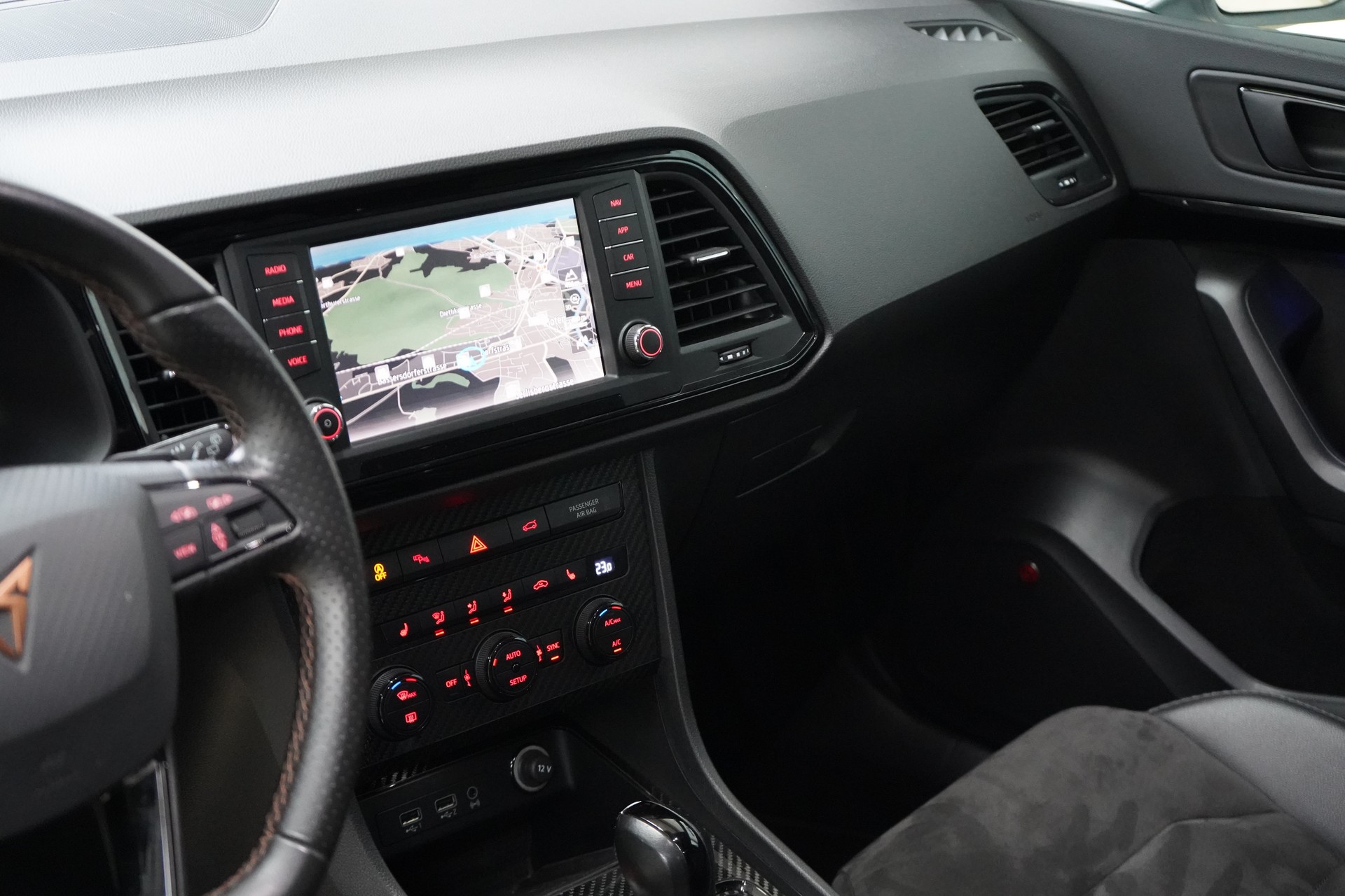 CUPRA Ateca 2.0 TSI Cupra 4Drive DSG-image-16