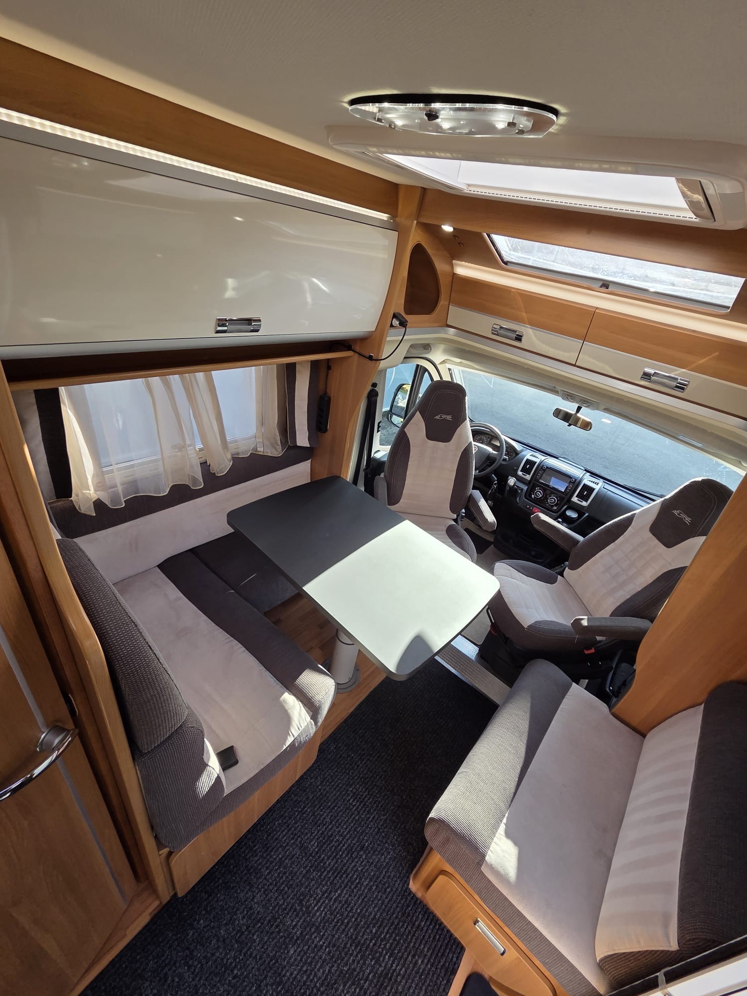 FIAT Laika Ecovip 309 I Fiat Ducato 2.3 150PS I AUTOMATIK I Längsbetten-image-18