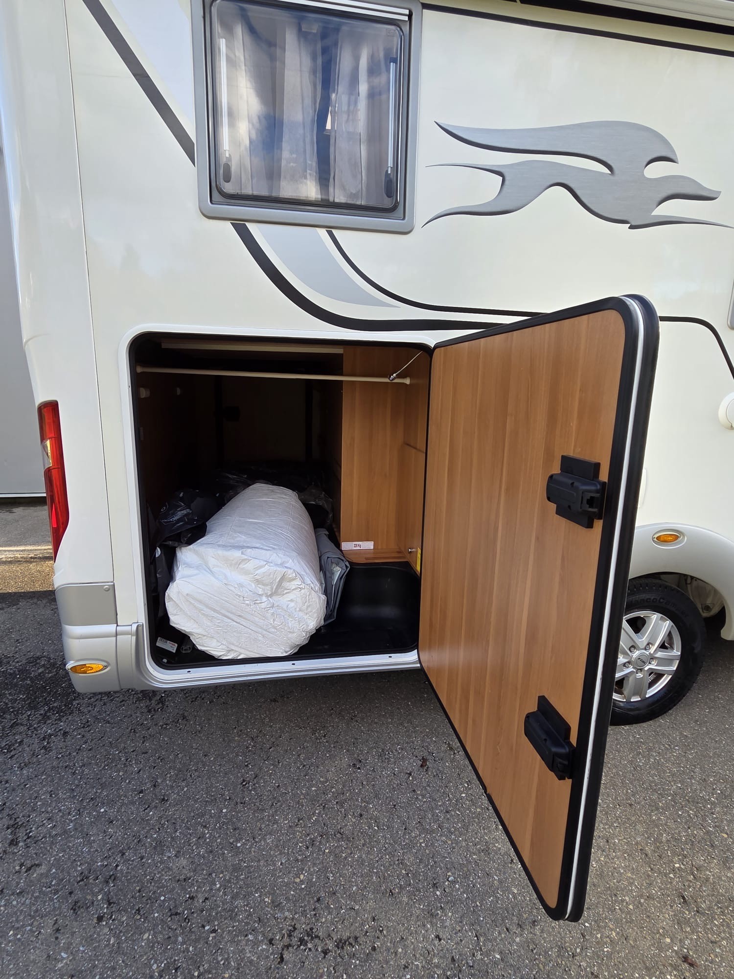 FIAT Laika Ecovip 309 I Fiat Ducato 2.3 150PS I AUTOMATIK I Längsbetten-image-23