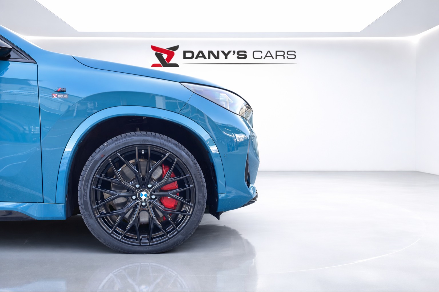 BMW X1 xDrive M35i M Sport Pro Individual-showroom-element-3