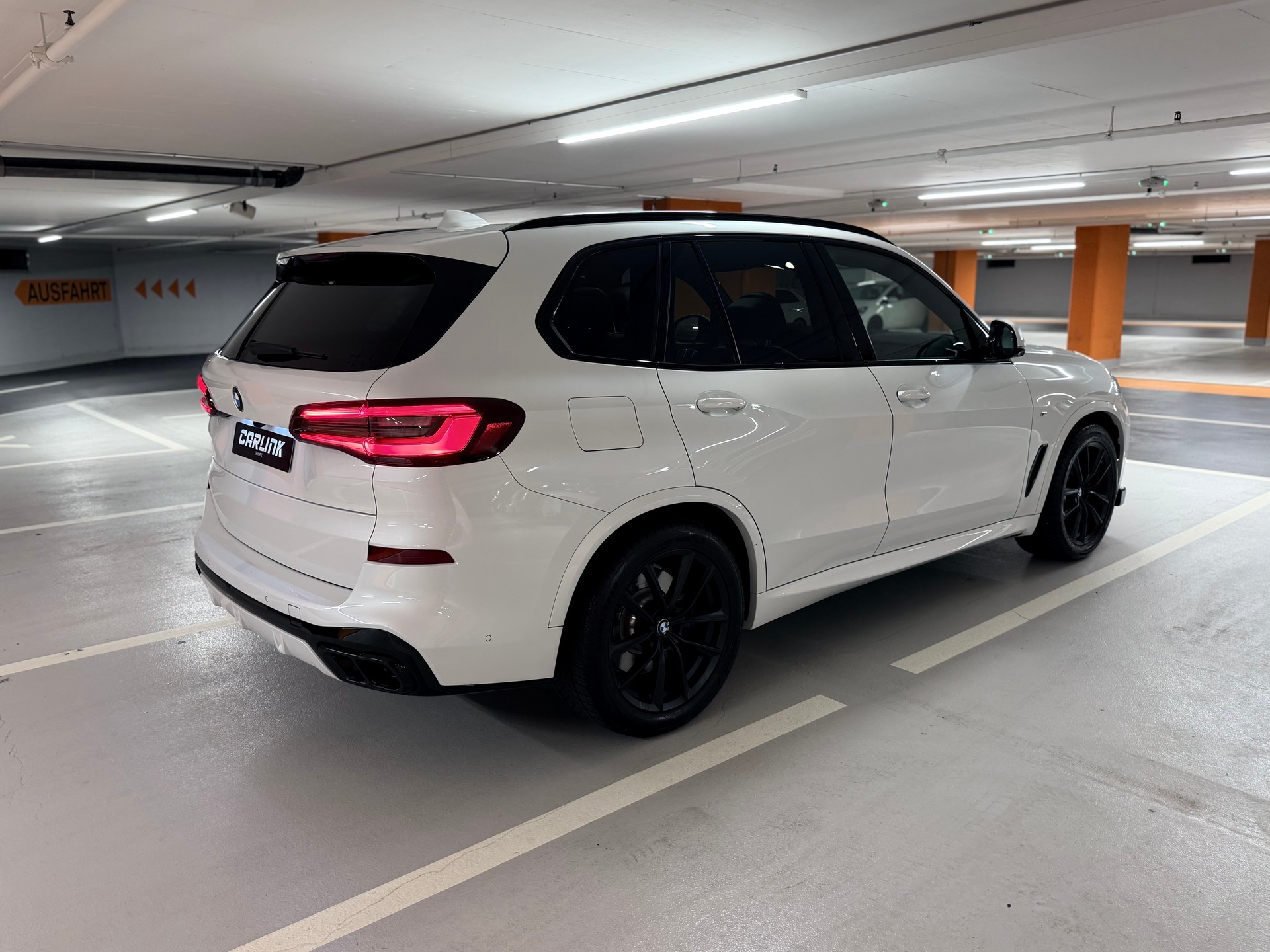 BMW X5 xDrive 48V 30d M Sport Steptronic-showroom-element-3
