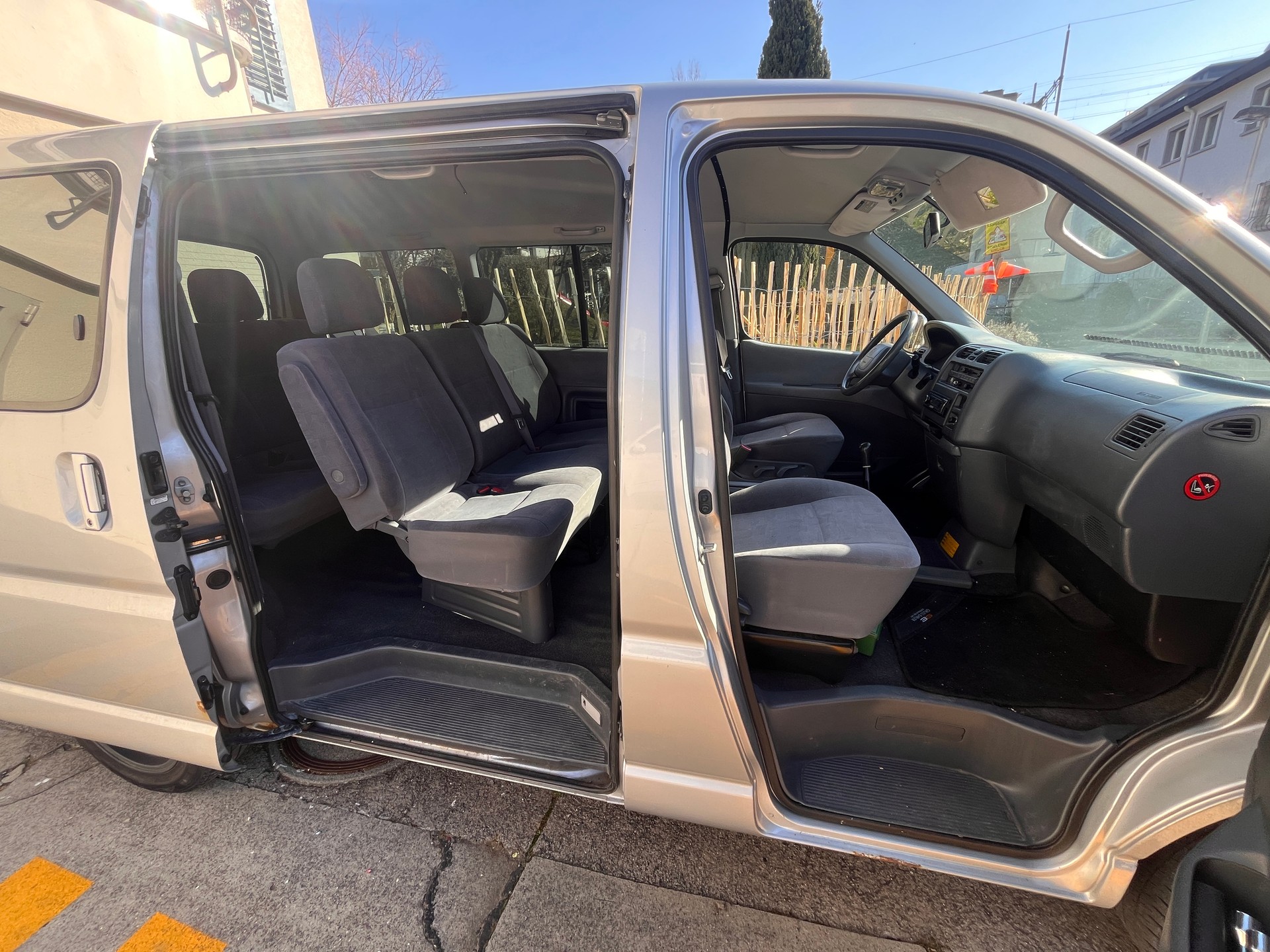 TOYOTA Hiace 2.7 GL Wagon 4x4-image-1