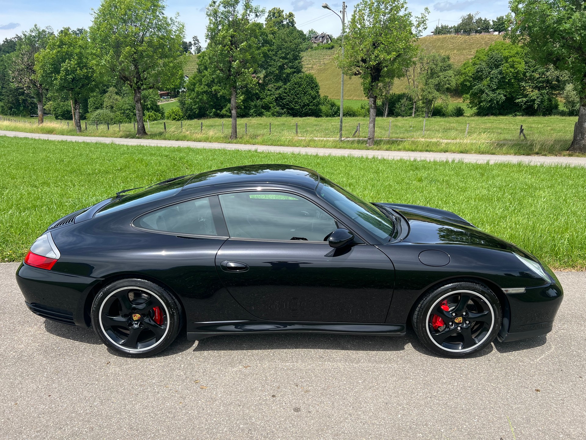 PORSCHE 911 Carrera 4 S-image-1