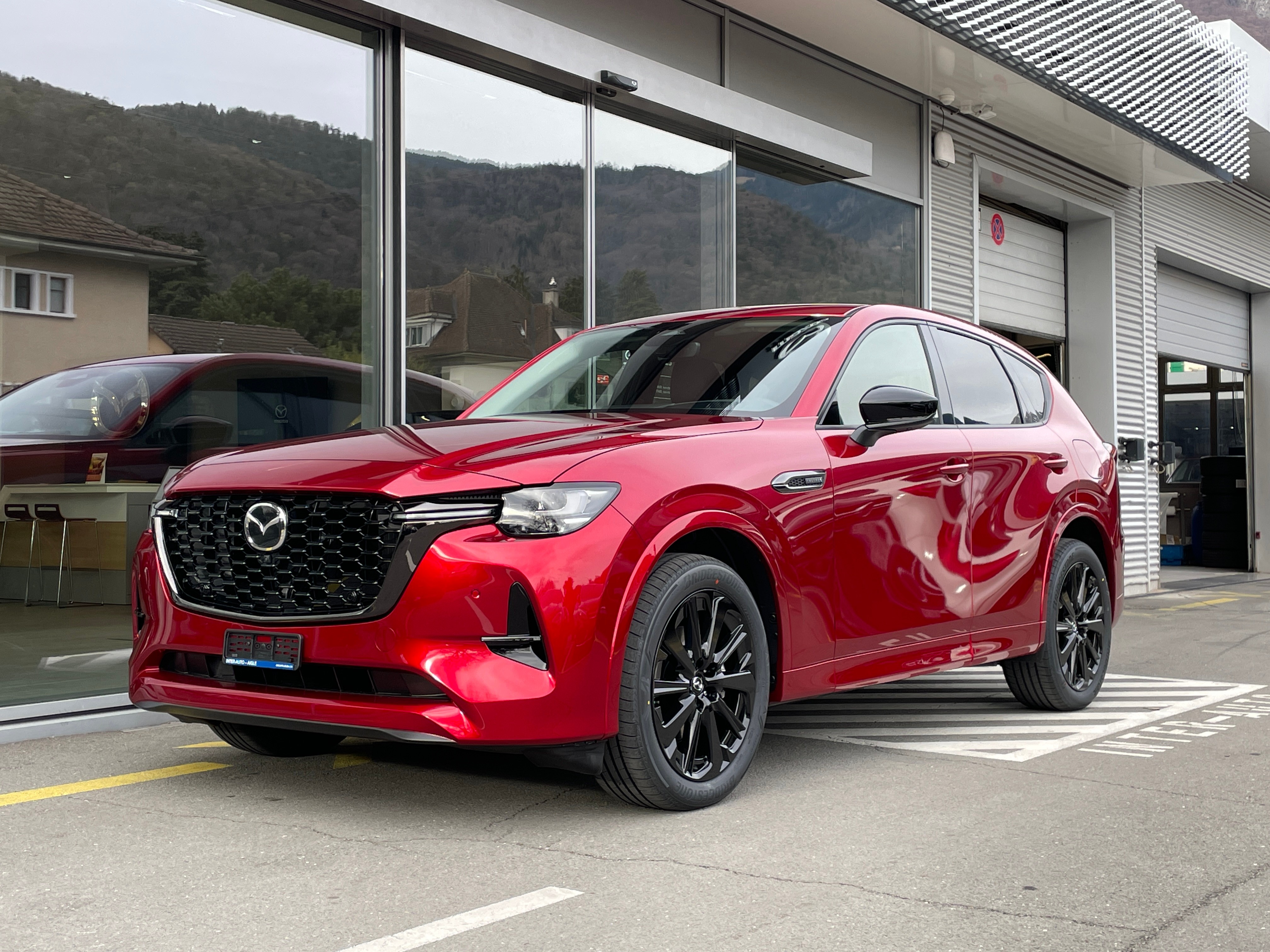 Photo MAZDA CX-60 CX-60 e-Skyactiv PHEV 327 AWD Homura Plus