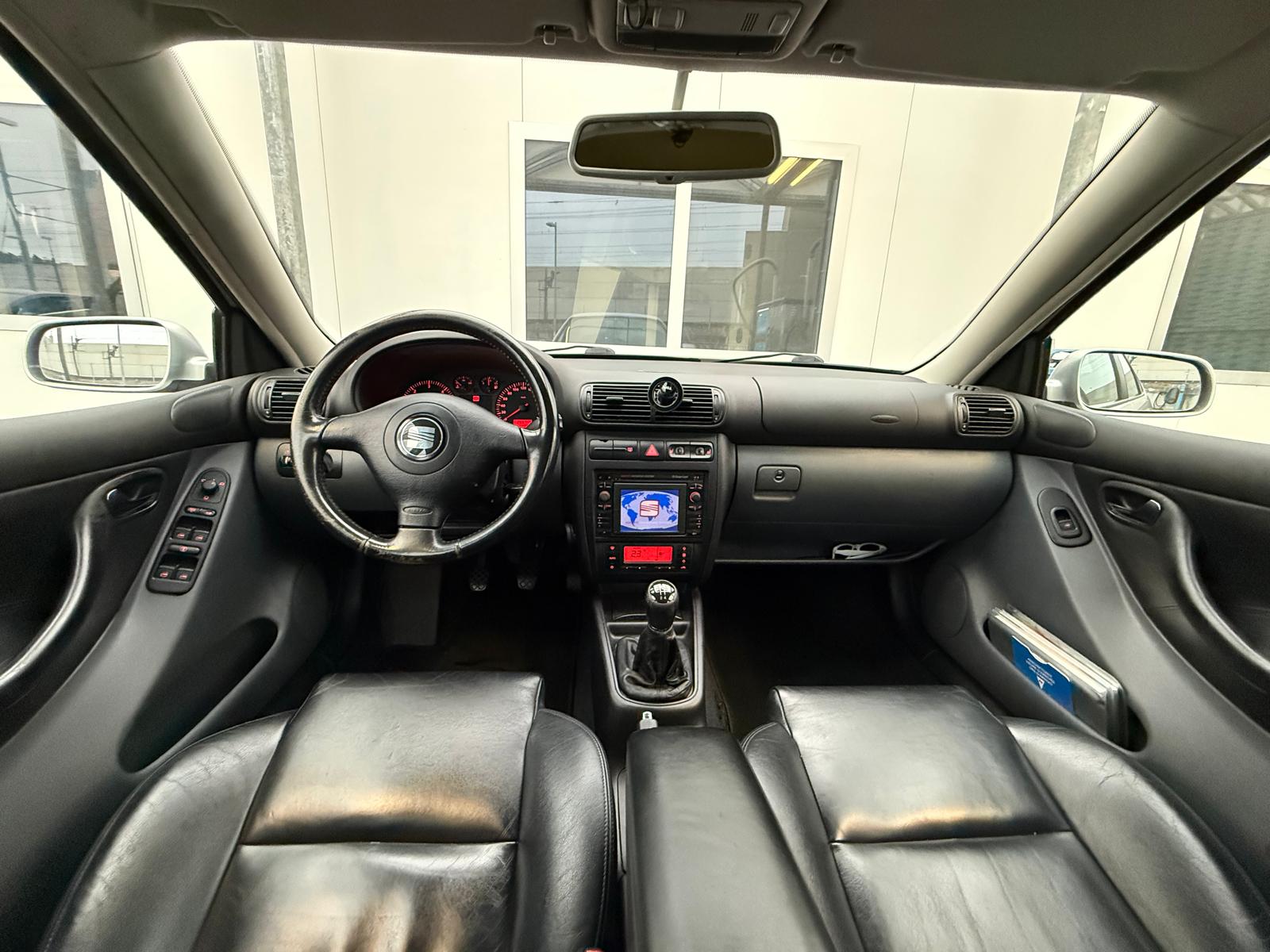 SEAT Toledo 1.9 TDI Signum-image-9
