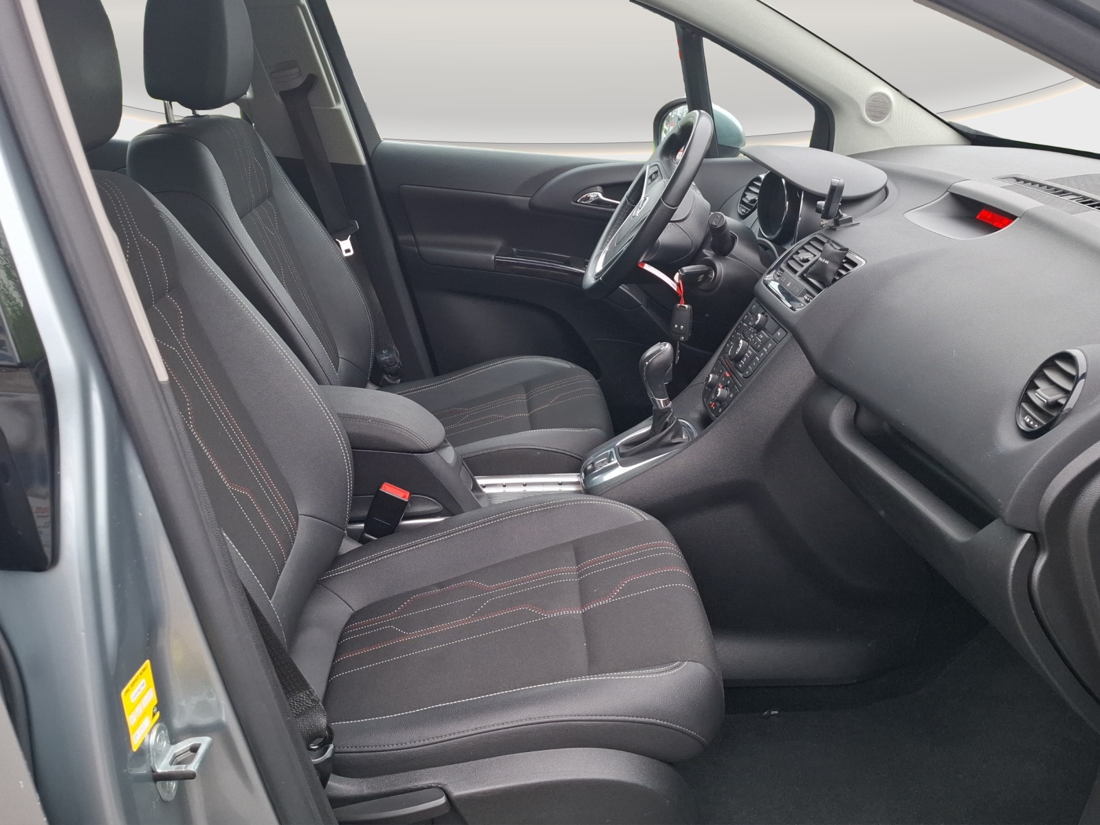 OPEL Meriva 1.7 CDTi Anniversary Edition Automatic // 8-fach bereift-image-9
