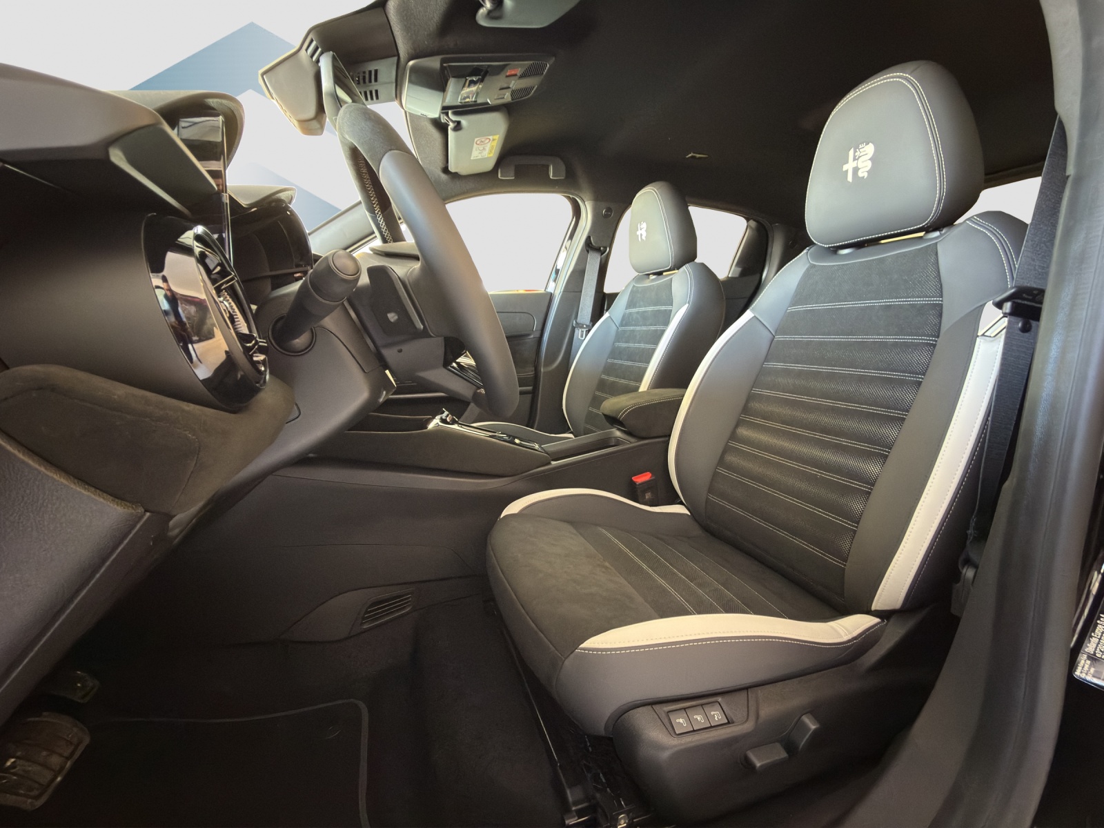 ALFA ROMEO JUNIOR 1.2 Sport Speciale-image-8