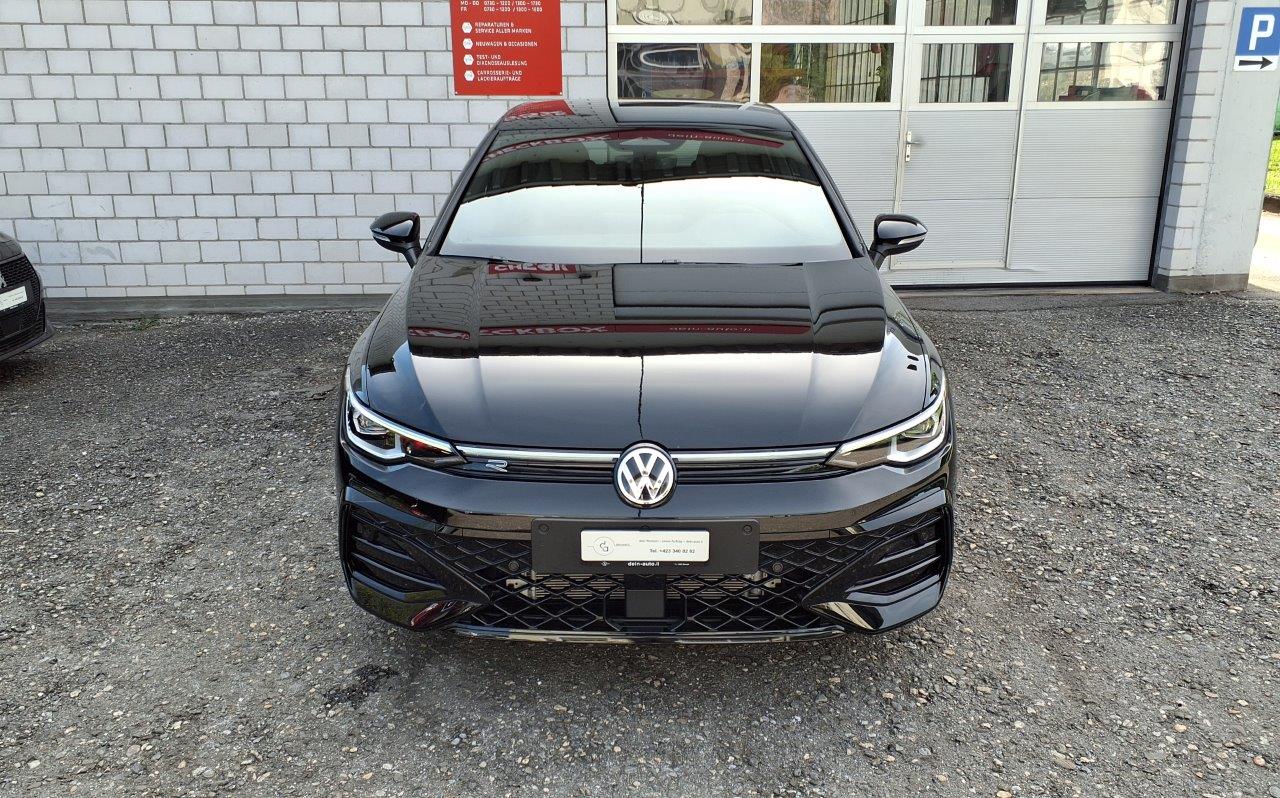 VW Golf VIII 1.5 eTSI R-Line DSG-showroom-element-1