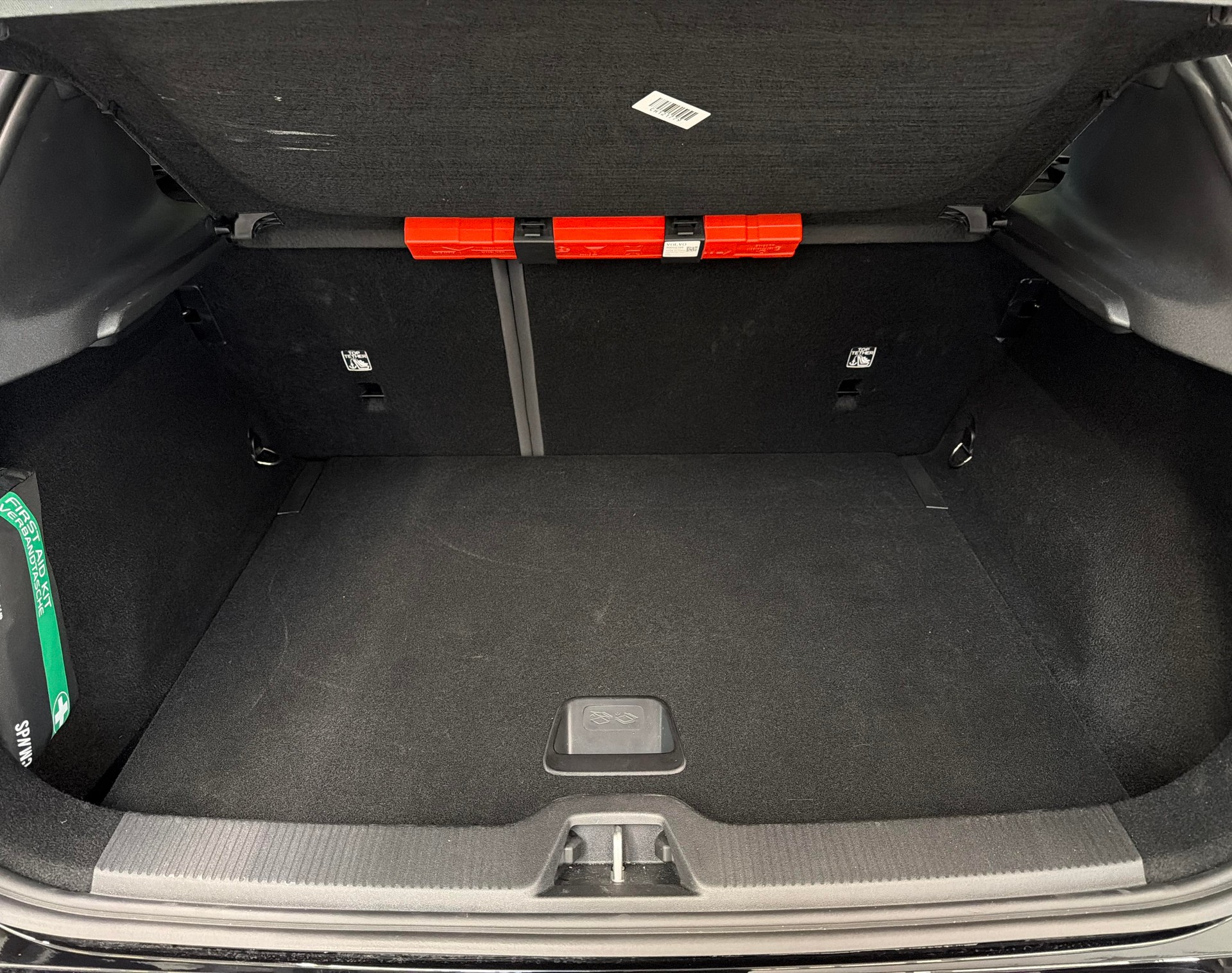 VOLVO EX 30 E60 Twin Plus Performance-image-5