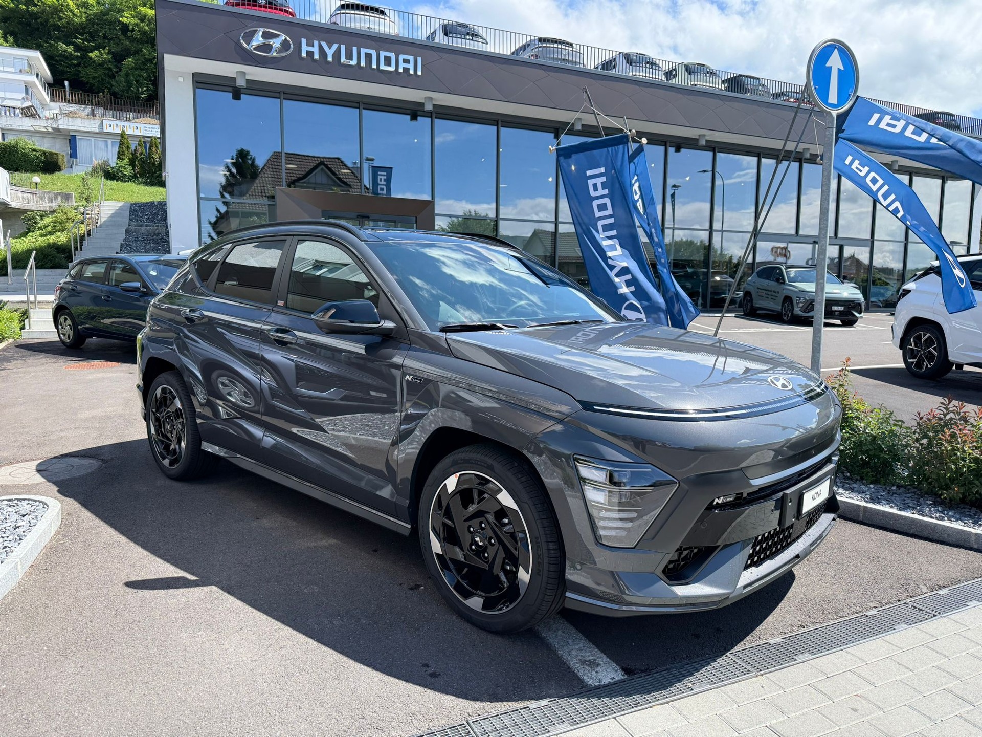 HYUNDAI Kona EV 65.4 kWh N Line-showroom-element-2
