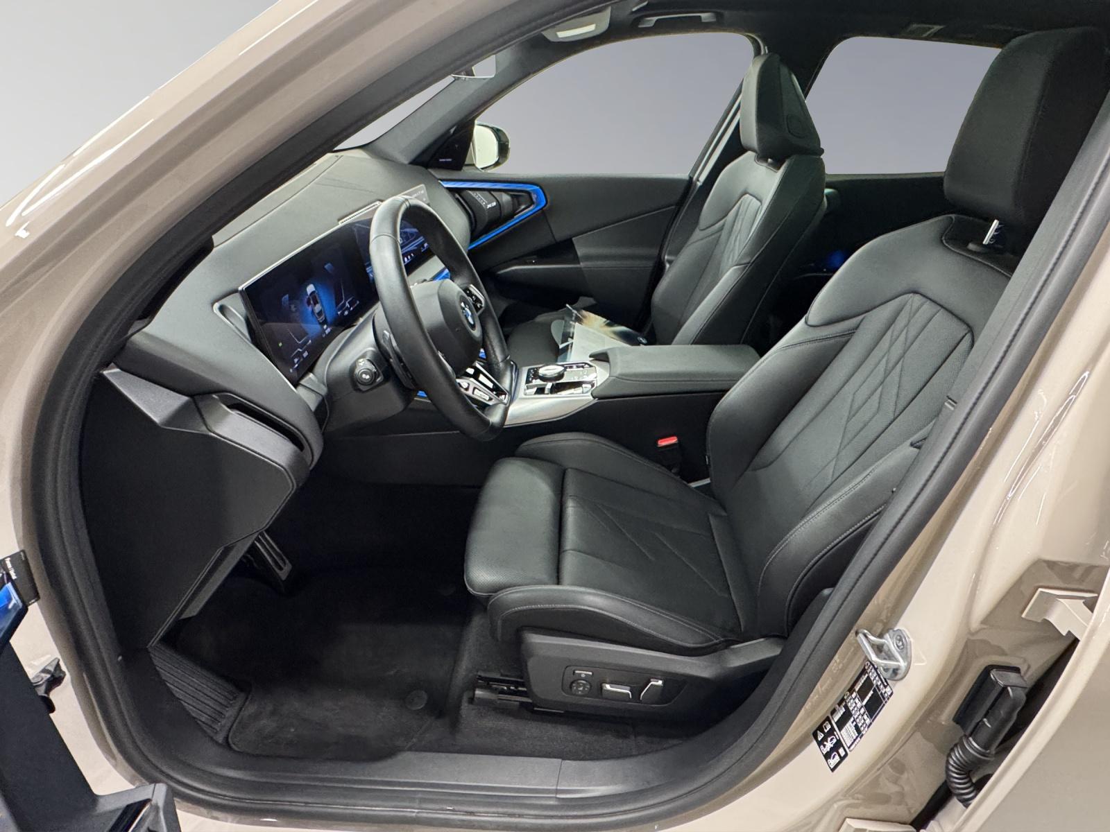BMW X3 20i xDrive-image-10