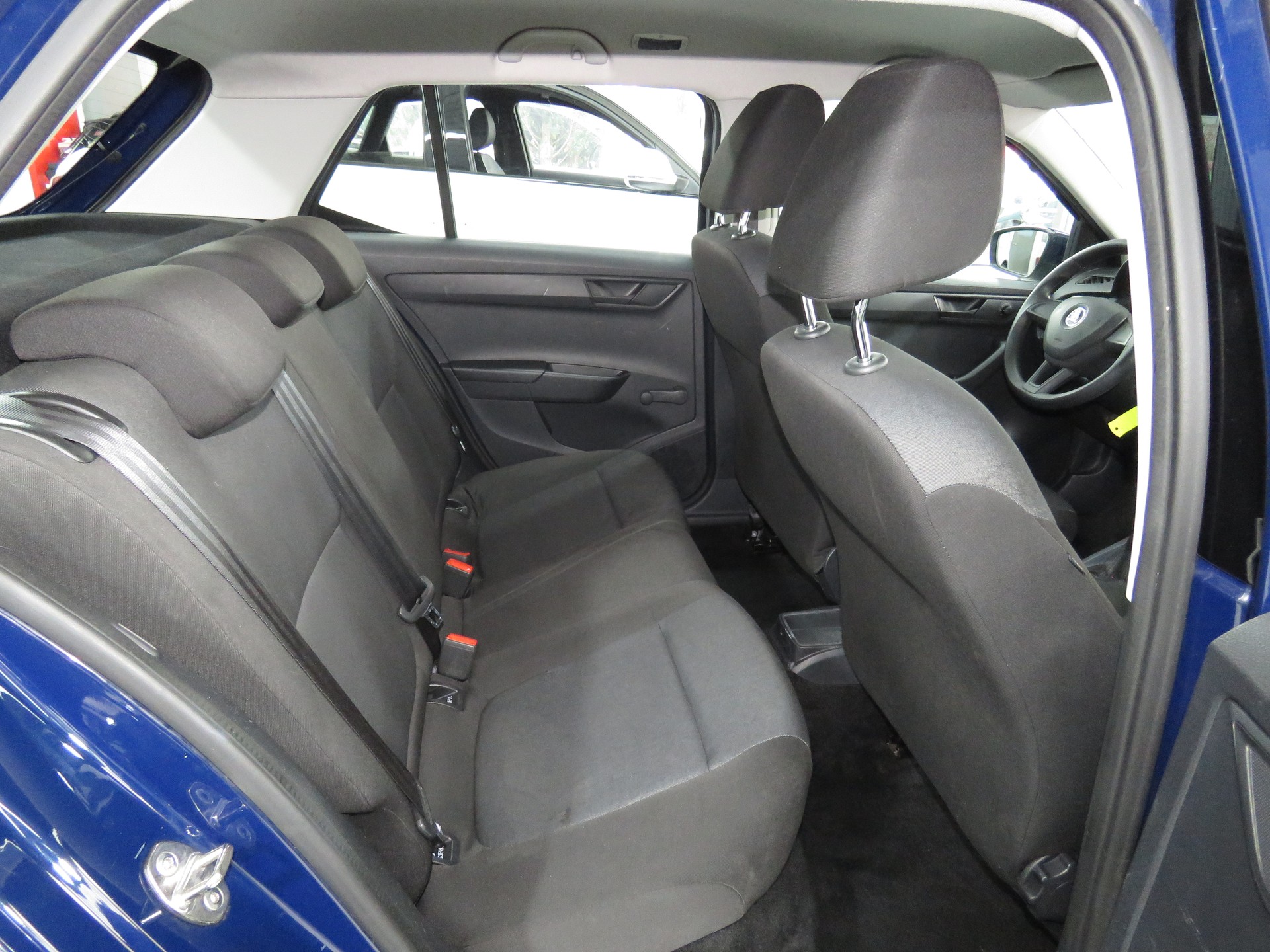 SKODA Fabia 1.0 Active-image-12