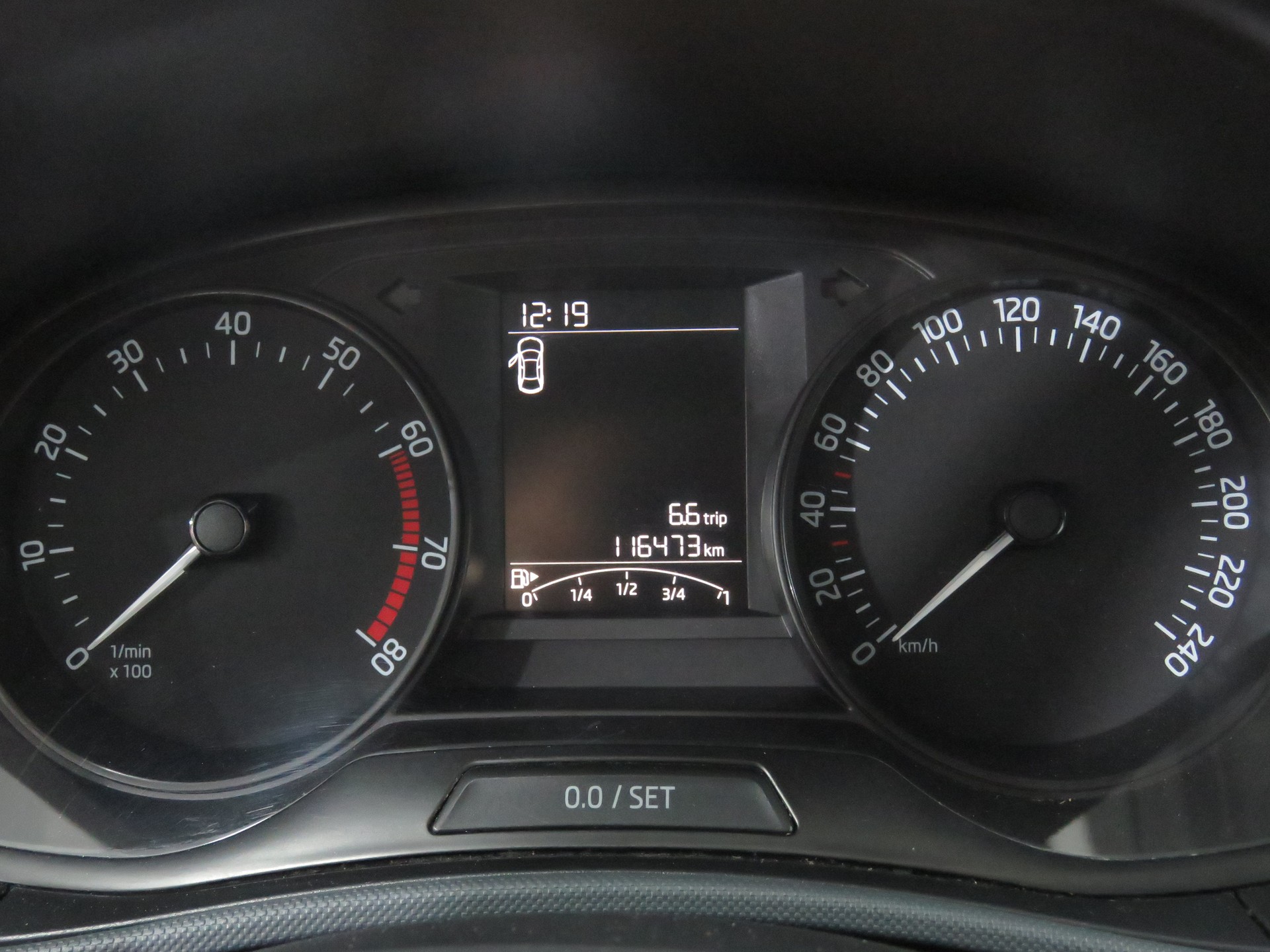 SKODA Fabia 1.0 Active-image-14