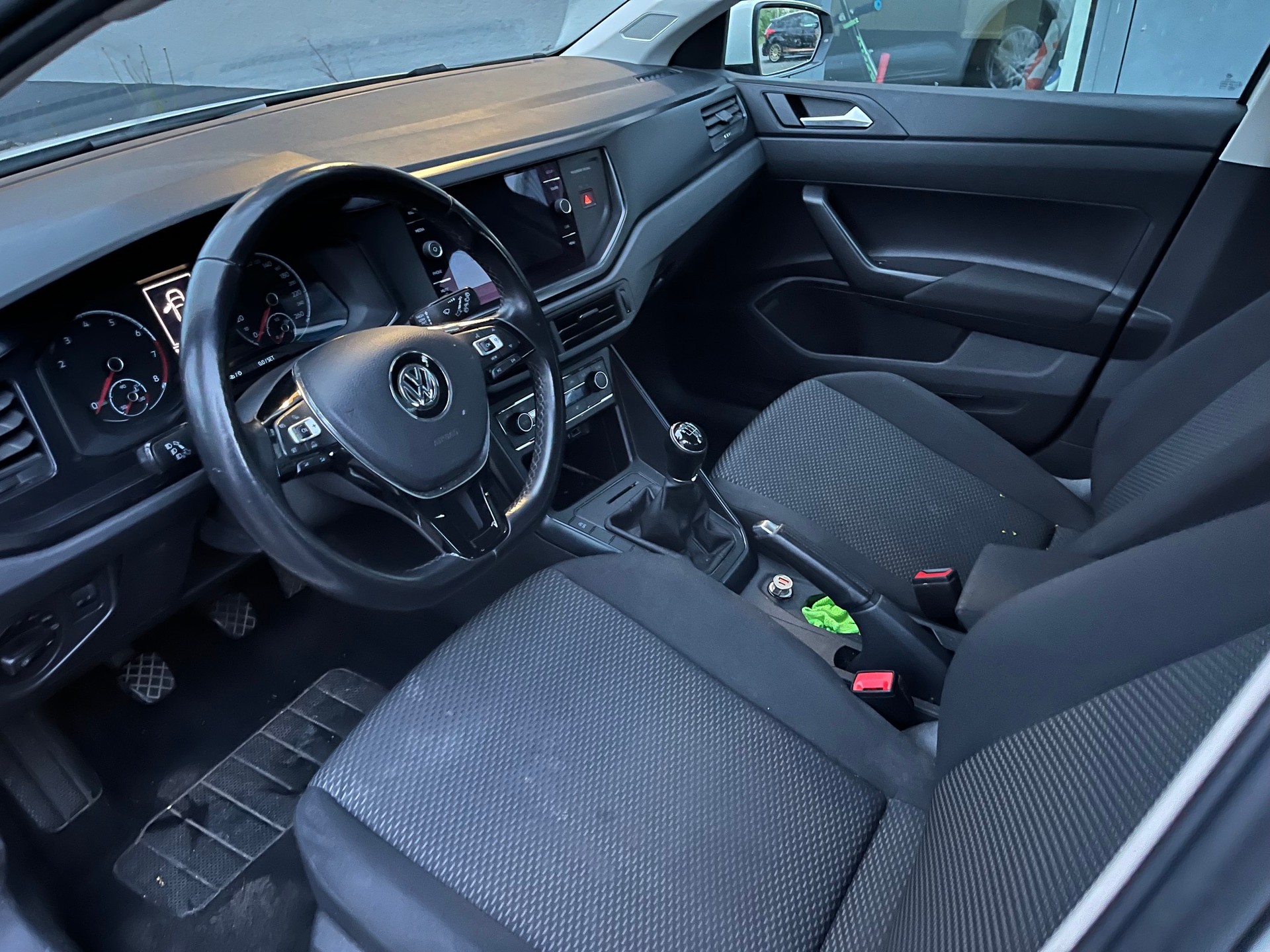 VW Polo 1.0 BMT Trendline-image-6