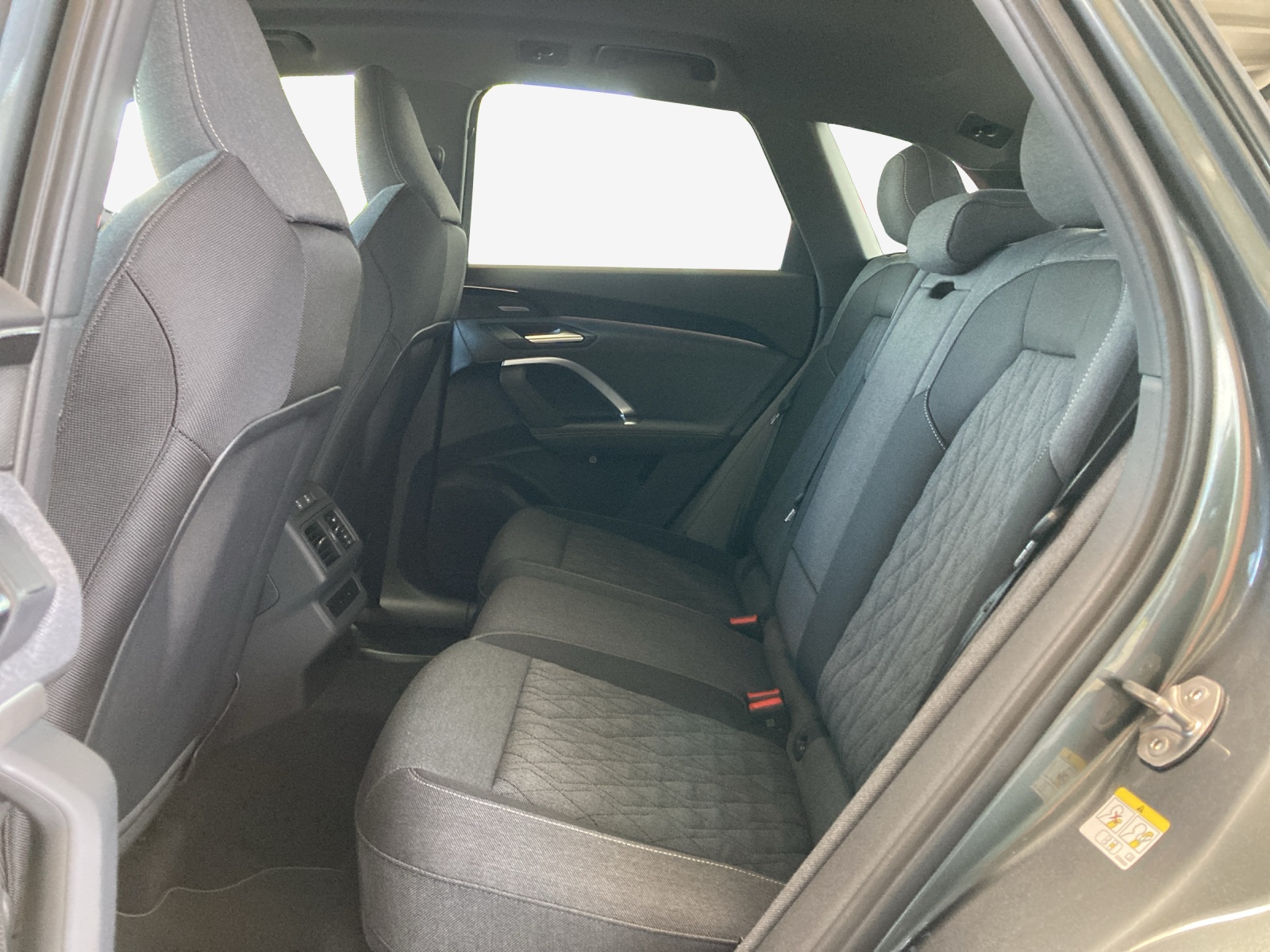 AUDI Q5 TDI quattro 150 kW S-tronic-image-11