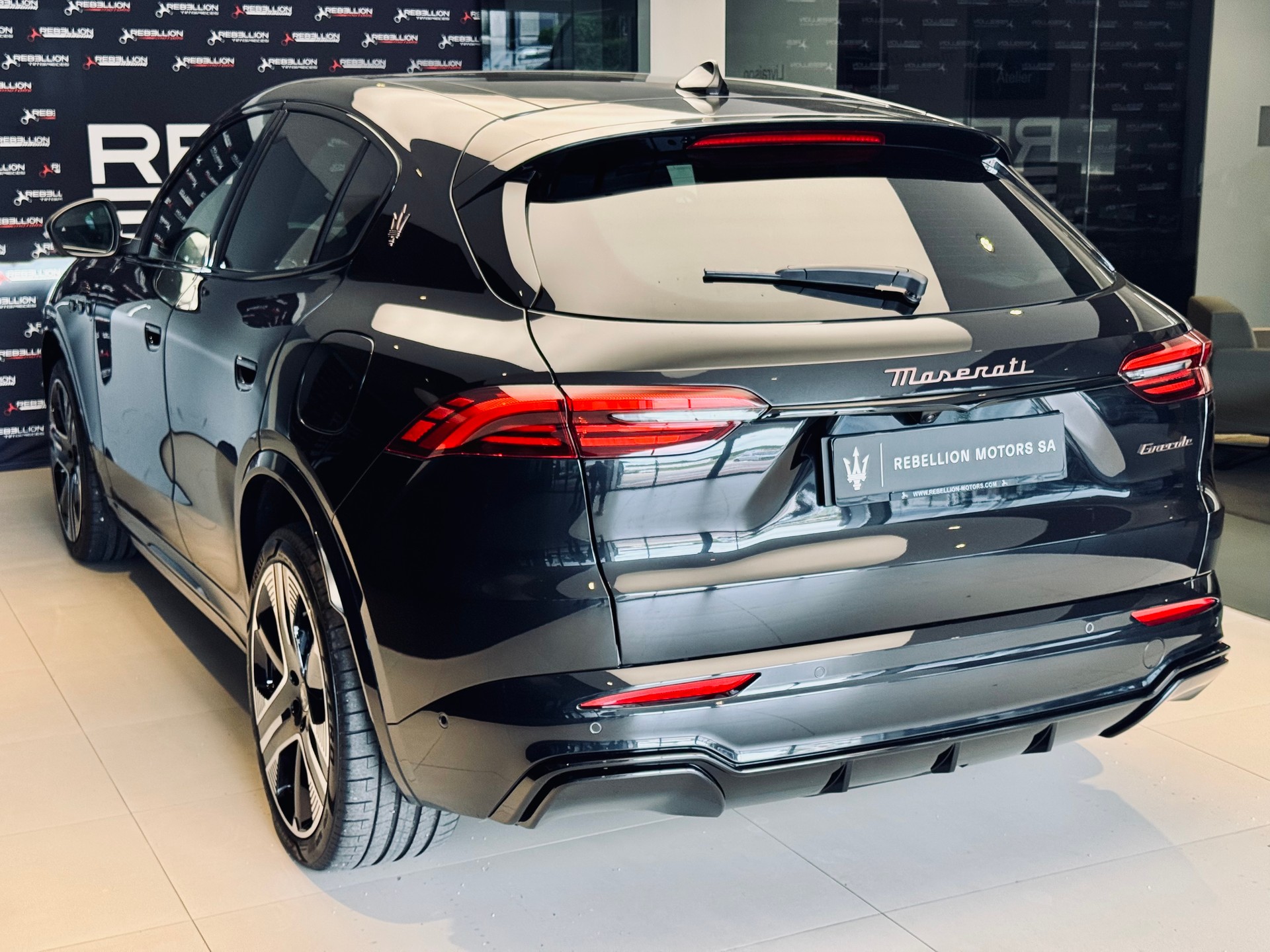 MASERATI Grecale Folgore 105kWh-image-4