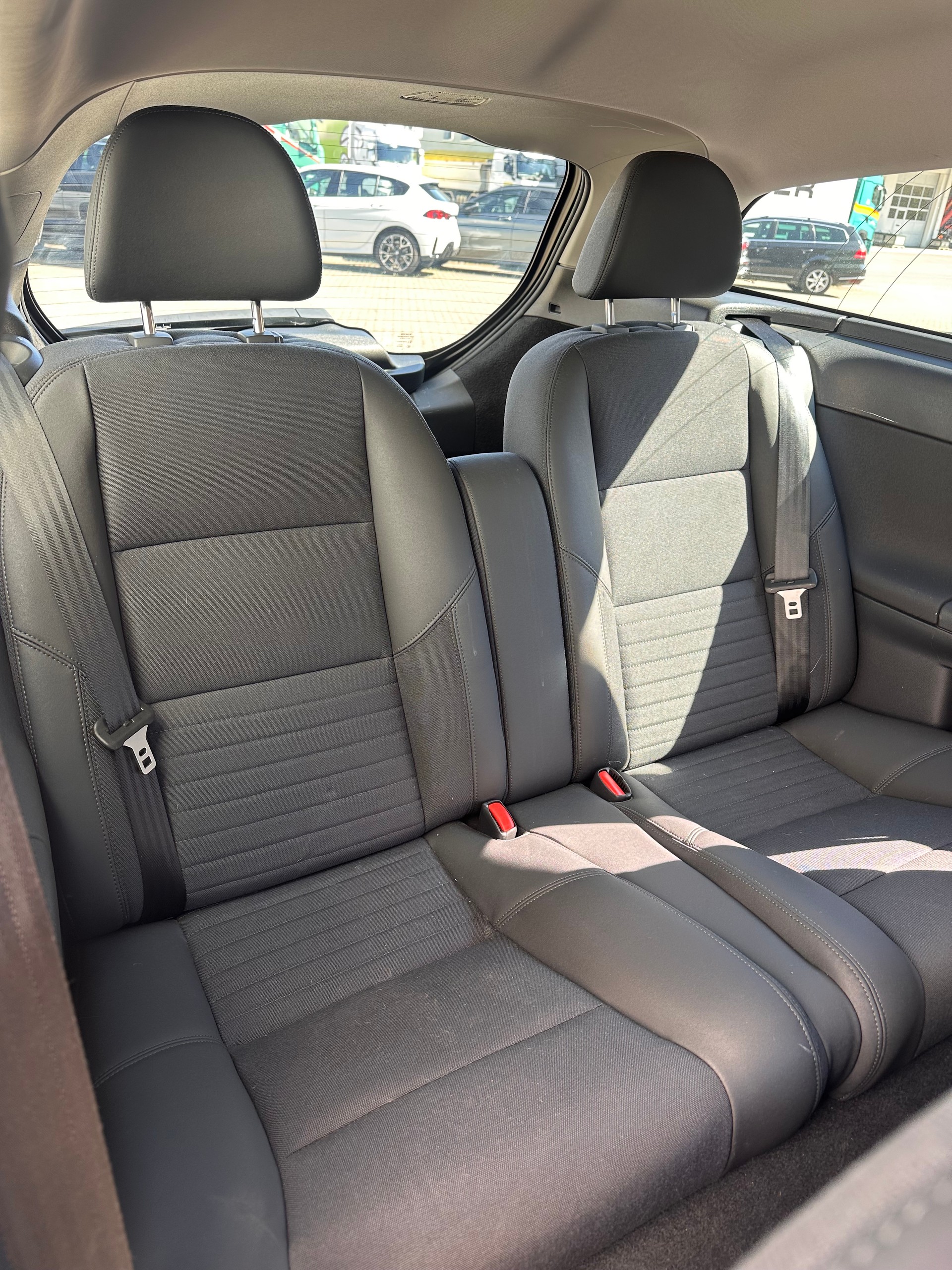 VOLVO C30 2.0 Summum-image-10