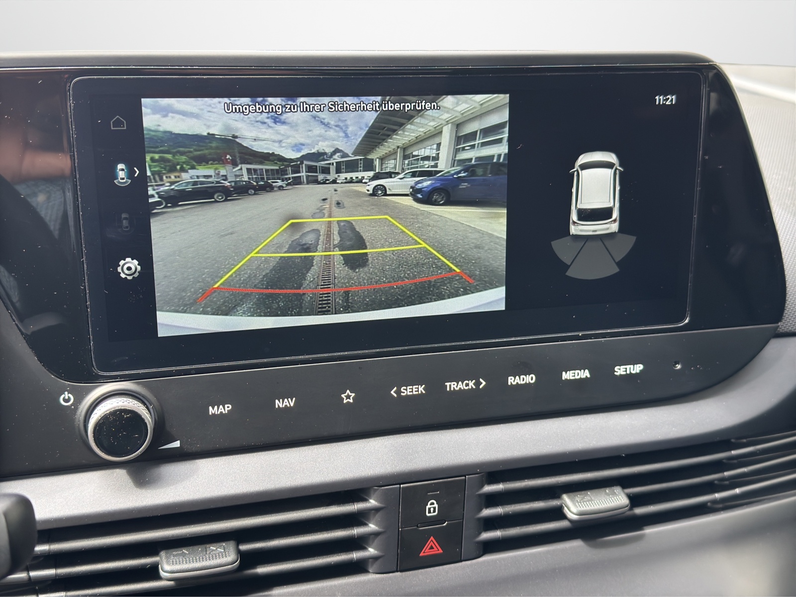 HYUNDAI i20 1.0 T-GDi Amplia Safety Pack-image-12