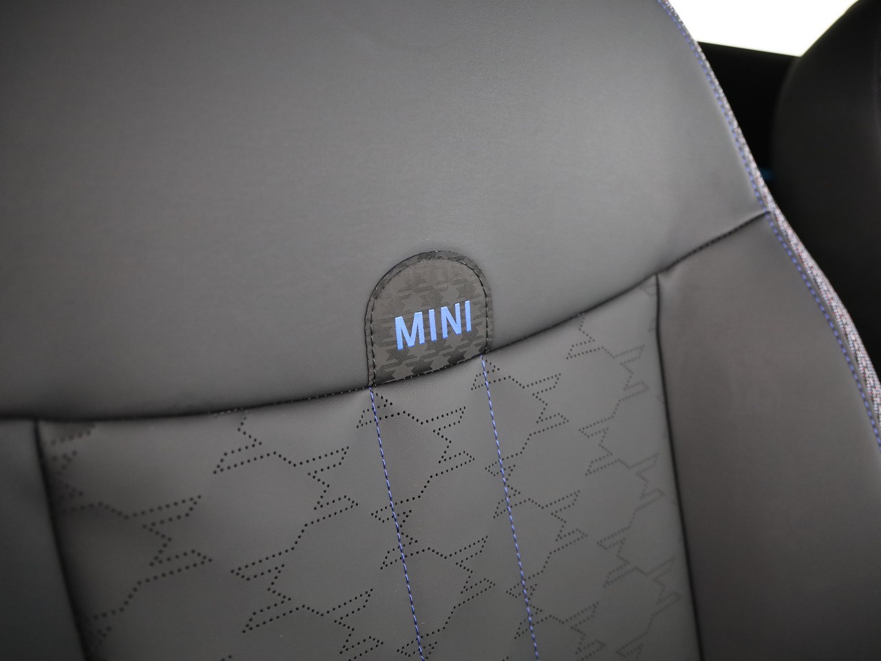 MINI Countryman C-image-14