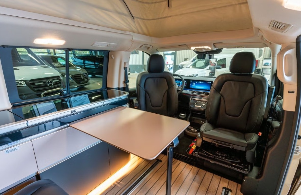 MERCEDES-BENZ Marco Polo 300 d 4M Automat-image-7