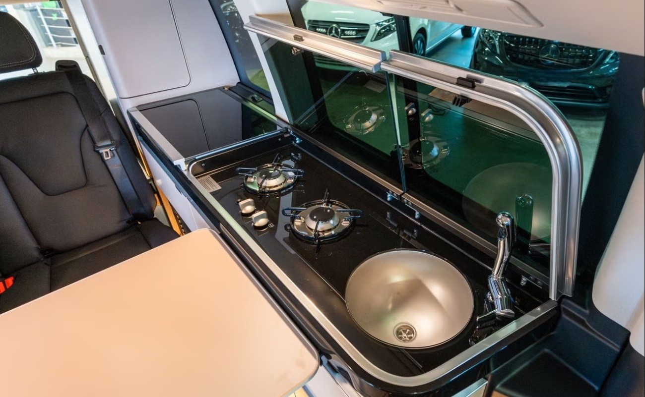 MERCEDES-BENZ Marco Polo 300 d 4M Automat-image-9