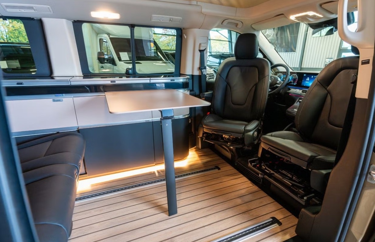 MERCEDES-BENZ Marco Polo 300 d 4M Automat-image-6