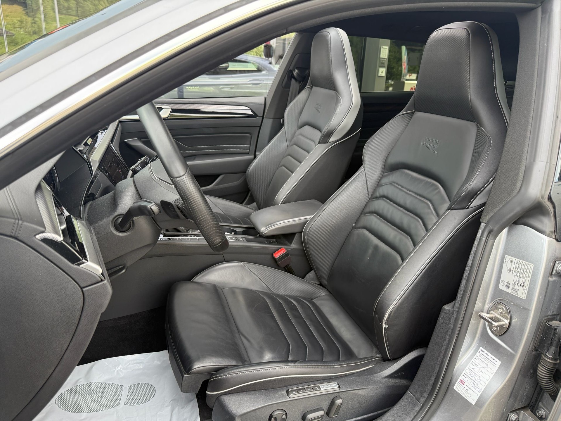 VW Arteon SB 2.0 TSI R-Line 4Motion DSG-image-13