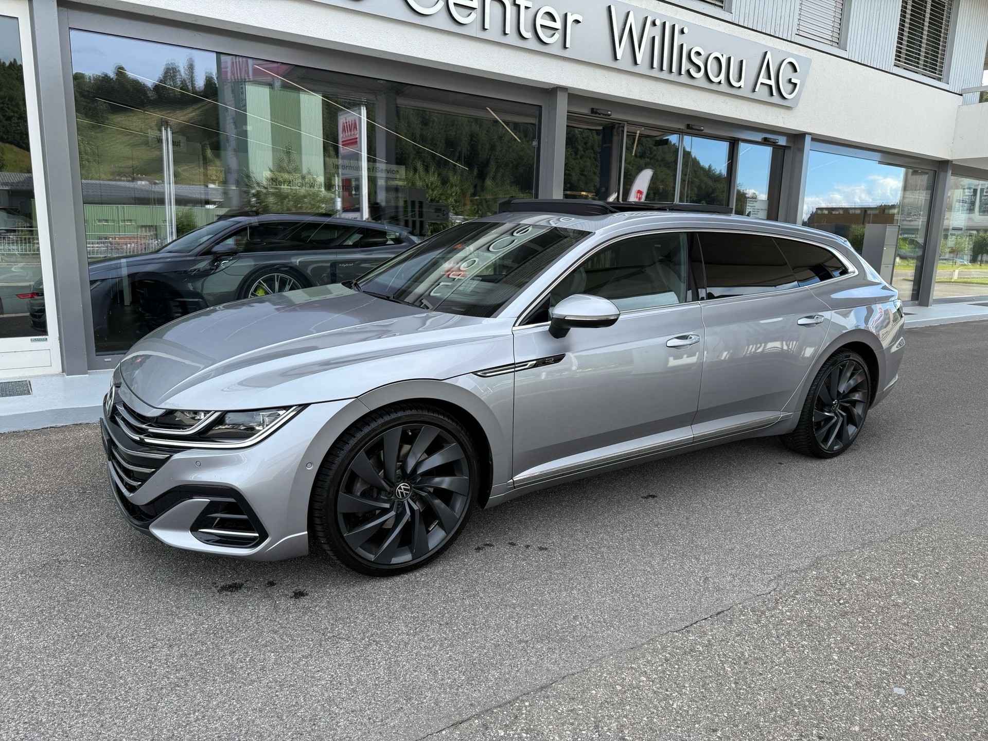 VW Arteon SB 2.0 TSI R-Line 4Motion DSG-image-0