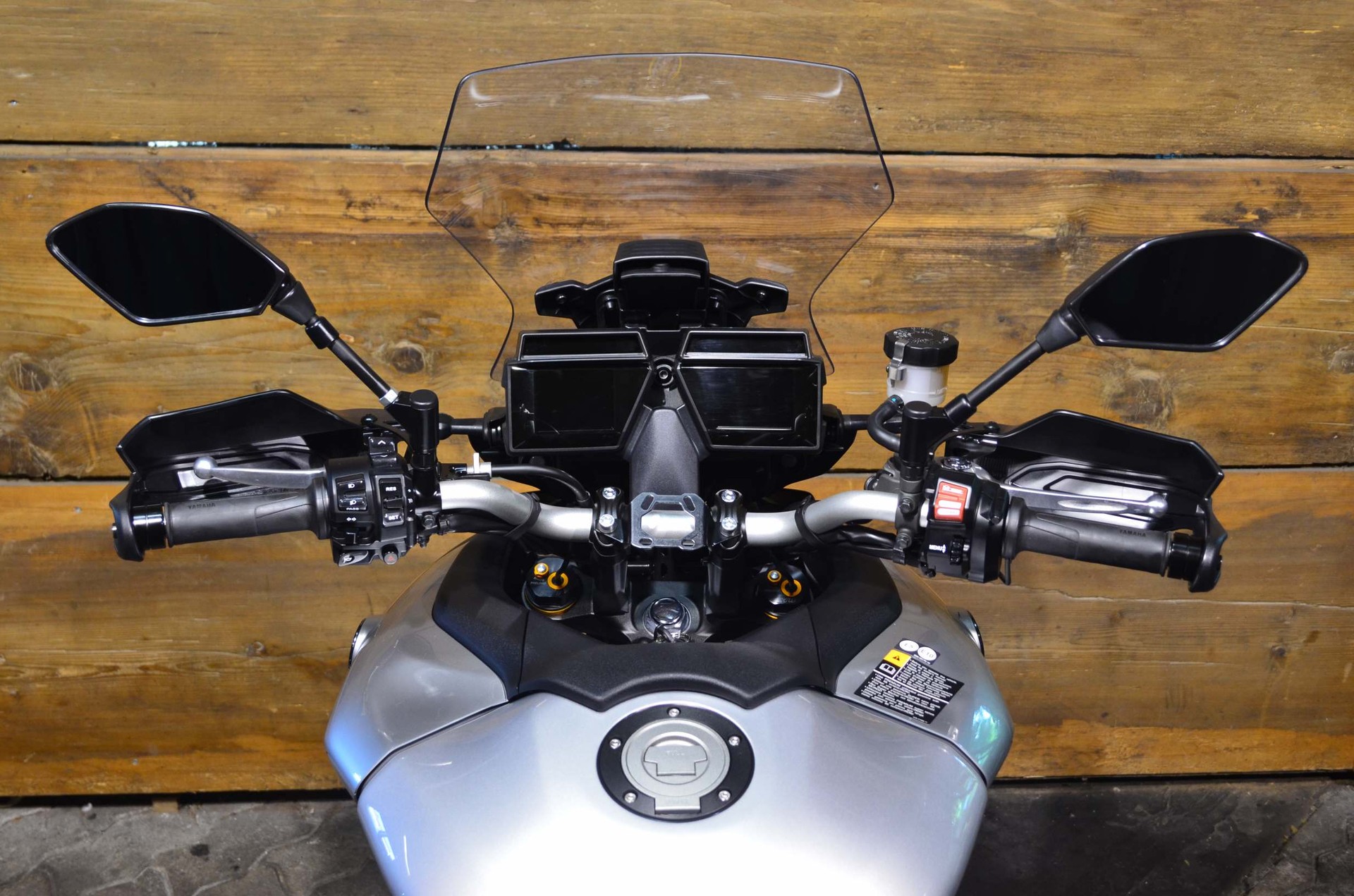 YAMAHA Tracer 9 GT ABS-showroom-element-2