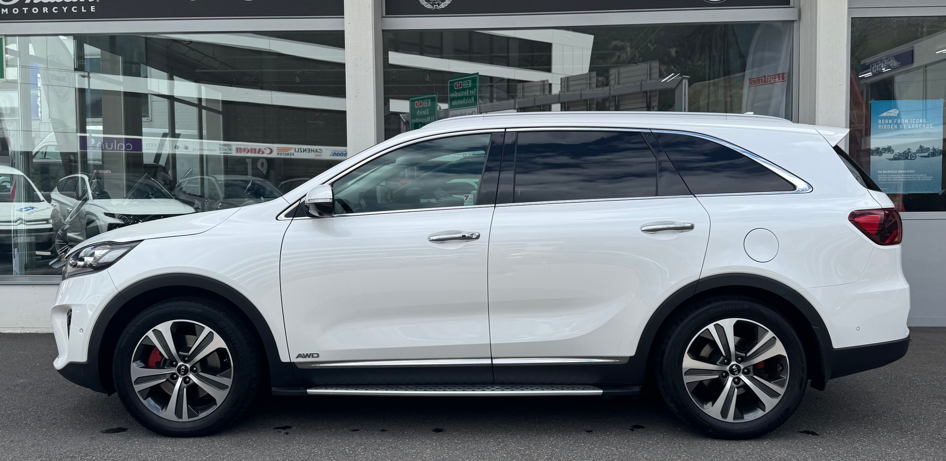 KIA Sorento 2.2 CRDI Style 7P. Automatic-image-2