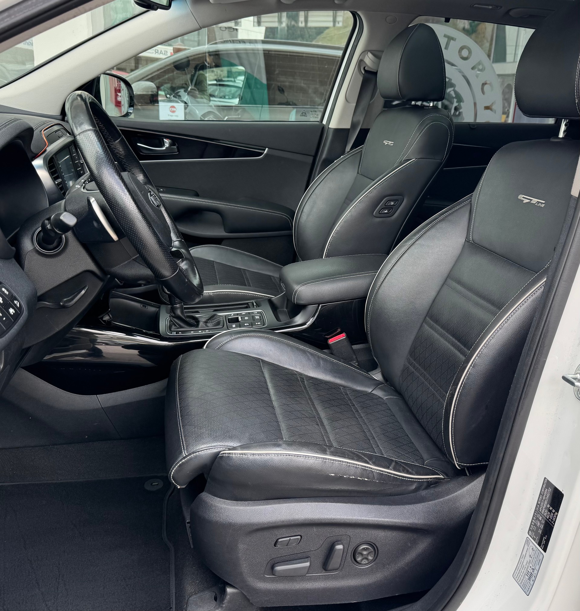 KIA Sorento 2.2 CRDI Style 7P. Automatic-image-7
