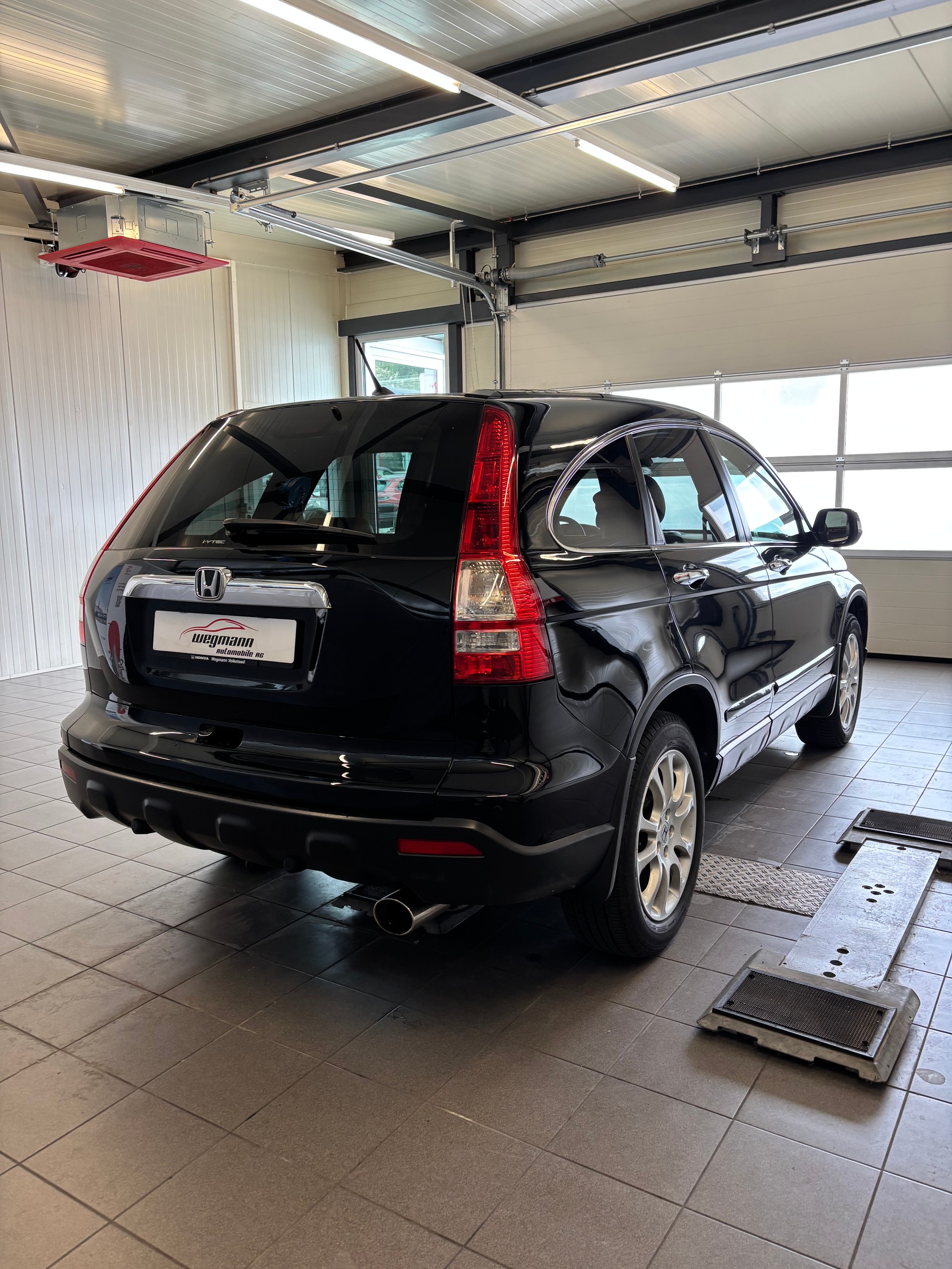 HONDA CR-V 2.0 4WD Executive-image-3