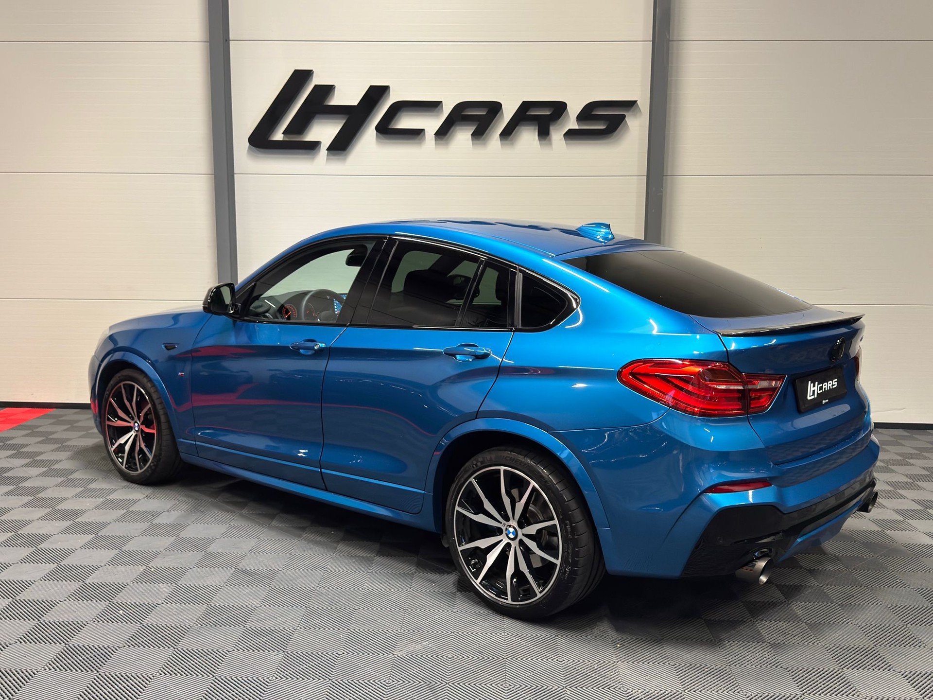 BMW X4 M40i-image-2