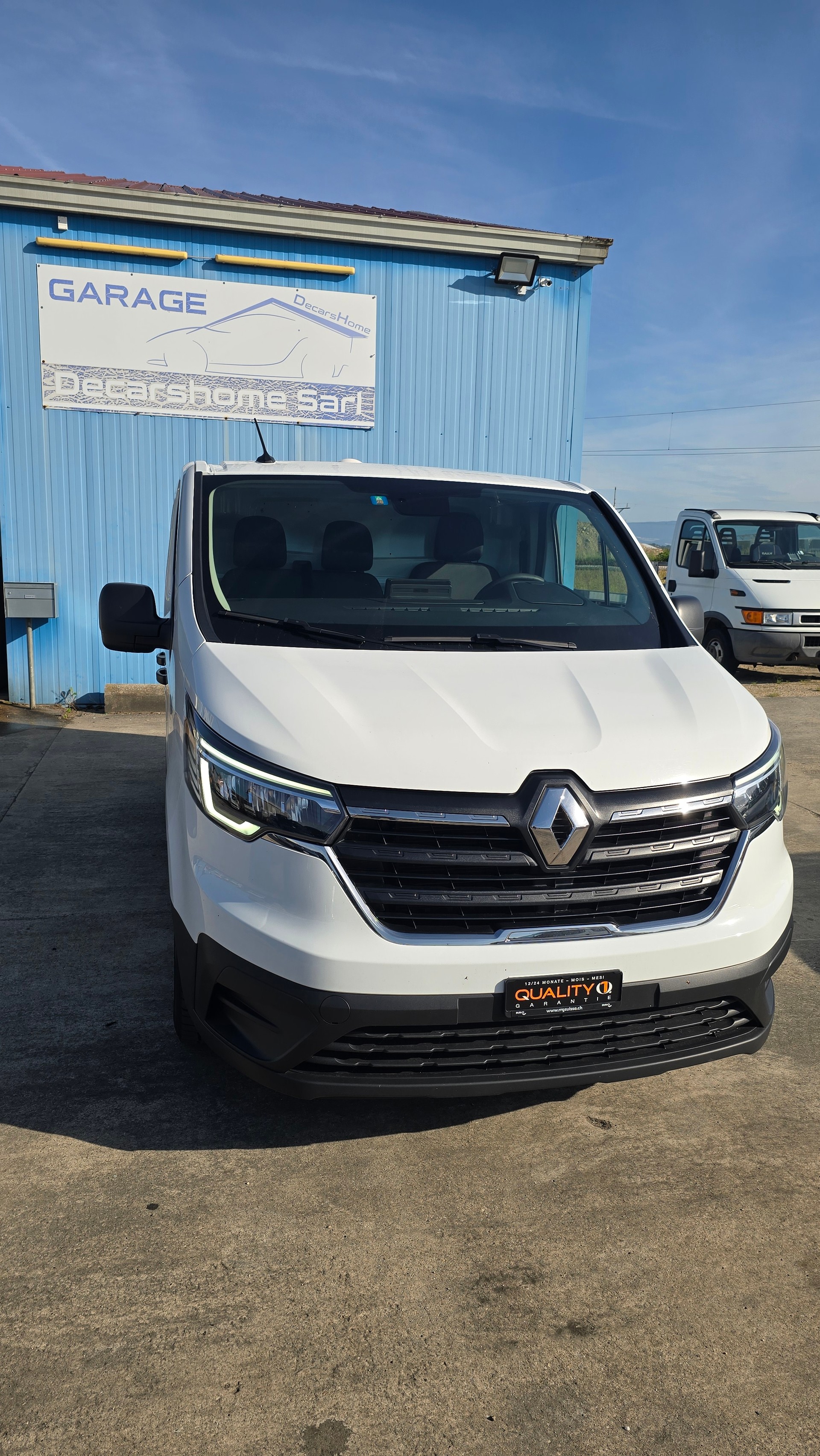 RENAULT Trafic 2.0 Blue dCi 150 Business L1H1 EDC EN-image-0