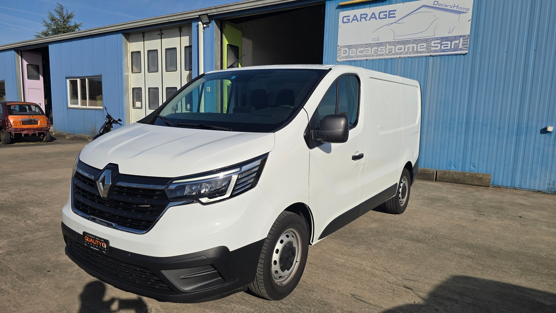 RENAULT Trafic 2.0 Blue dCi 150 Business L1H1 EDC EN-image-1