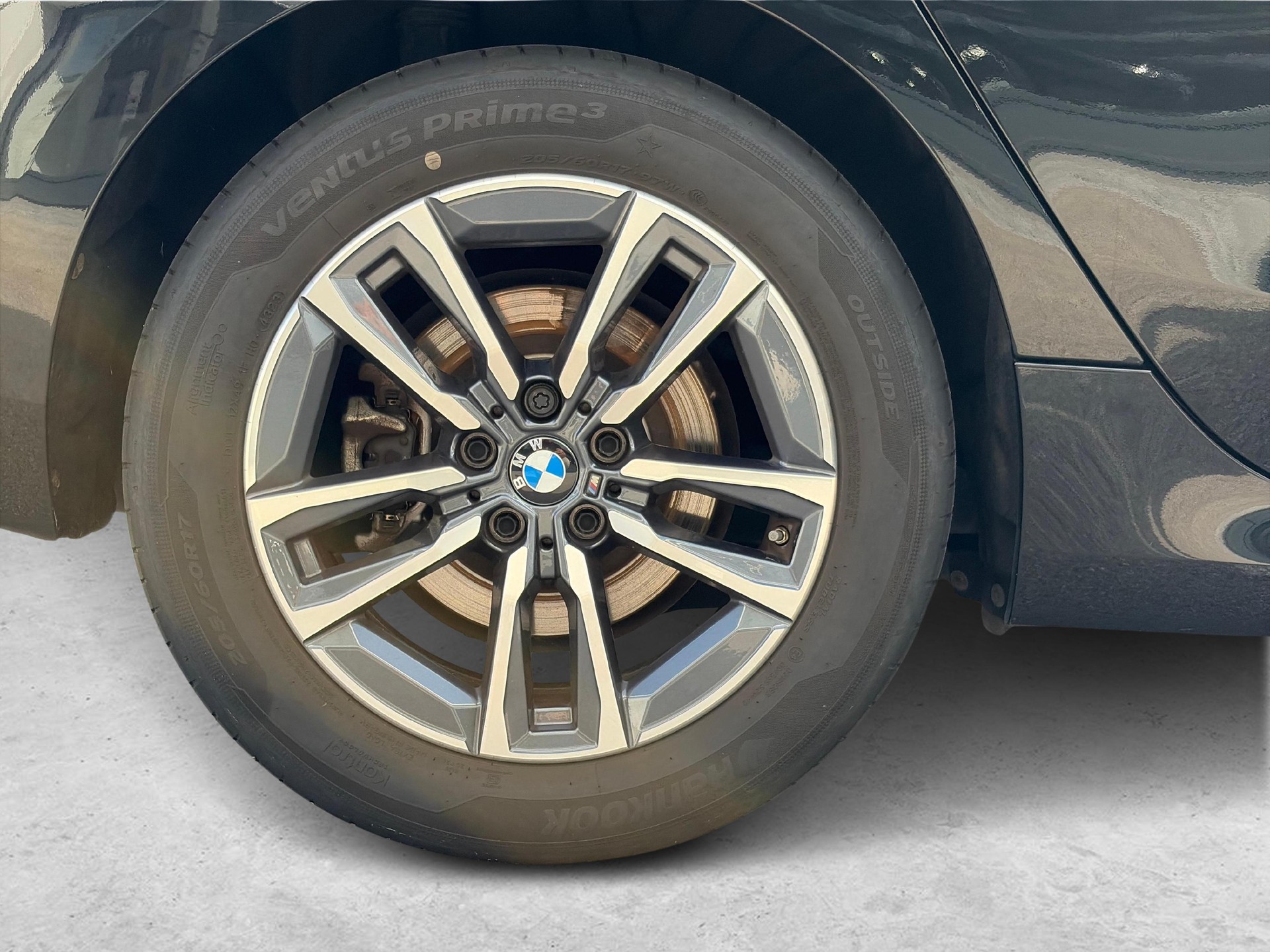 BMW 223d xDrive SDKG Active Tourer-image-11